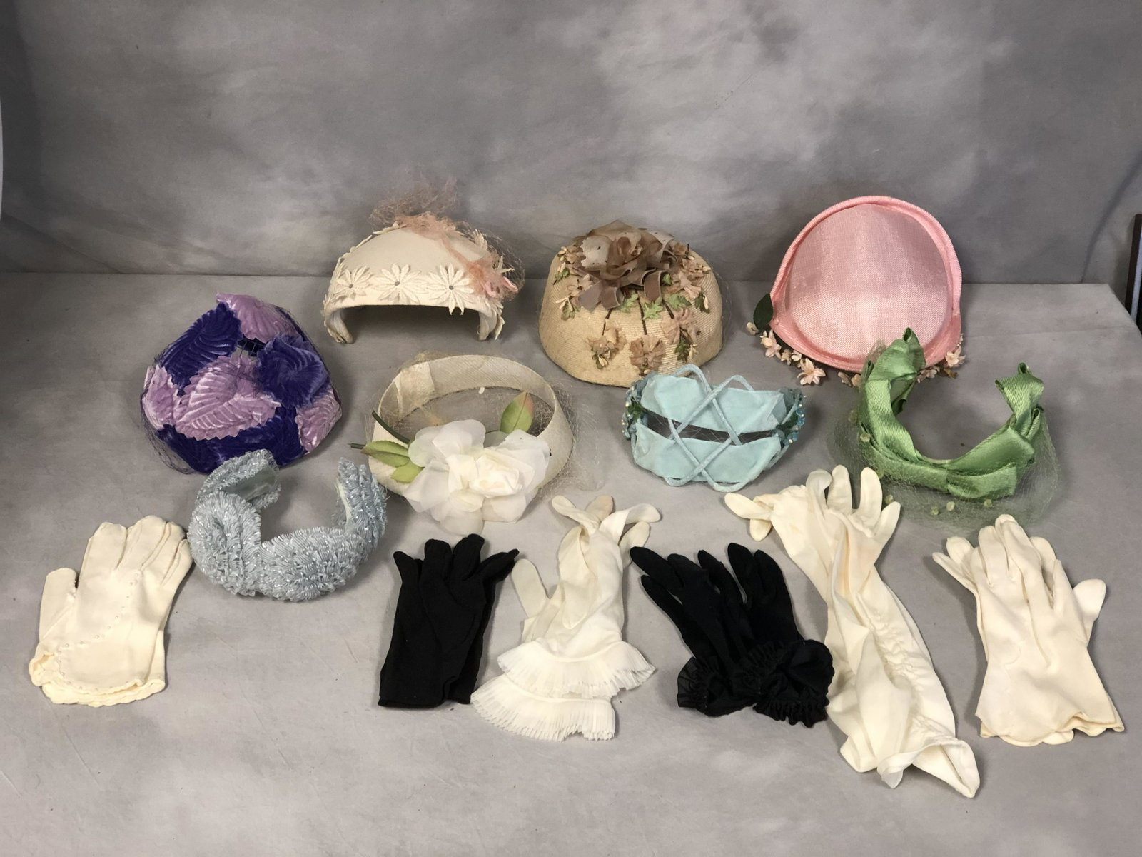 Atq / Vtg Hat, Gloves, Hair Accessories: Atq / Vtg Hat, Gloves, Hair Accessories