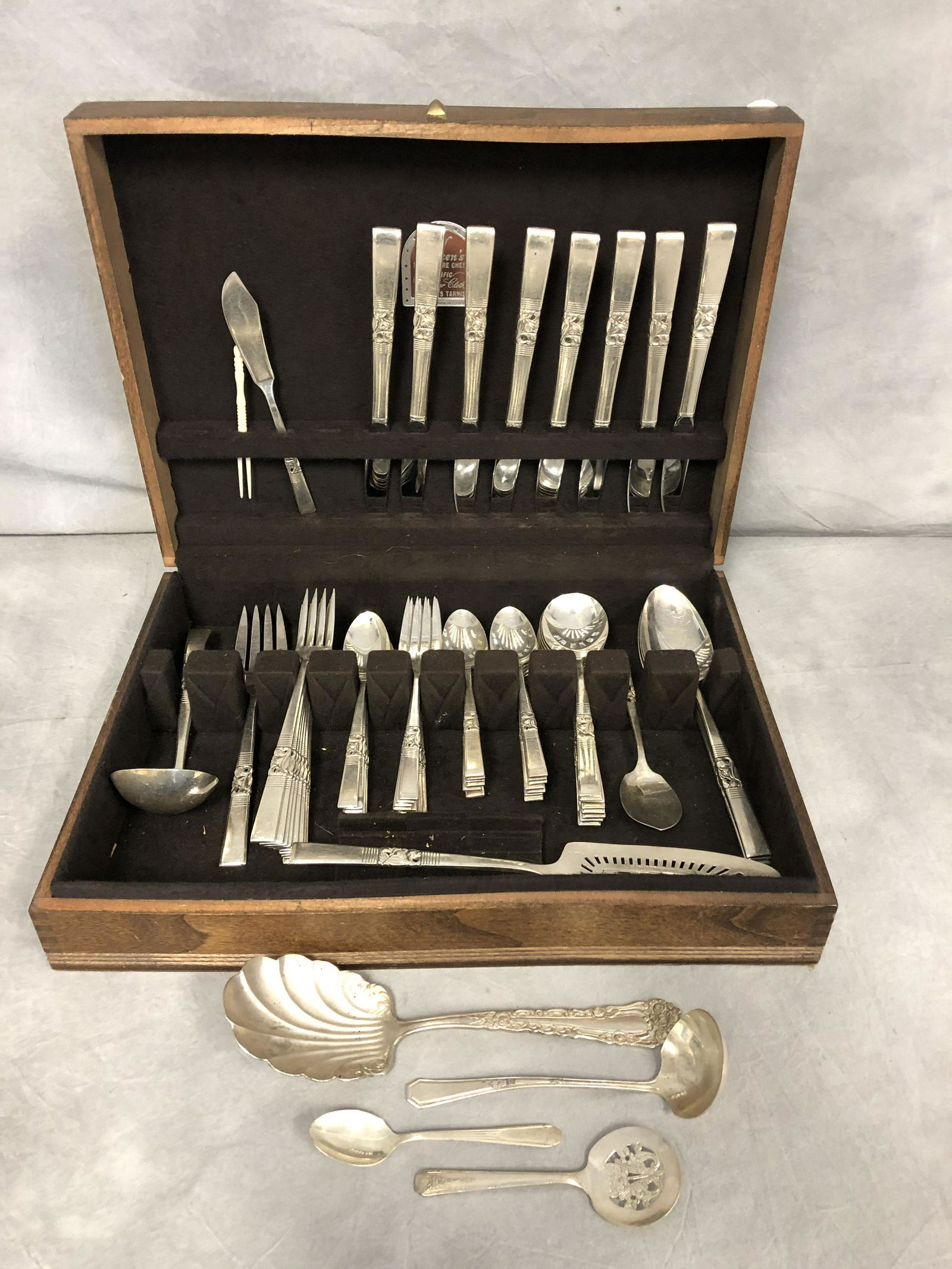 Asst 'Community' Silverplated Flatware - (8)Soup (1 of 5)