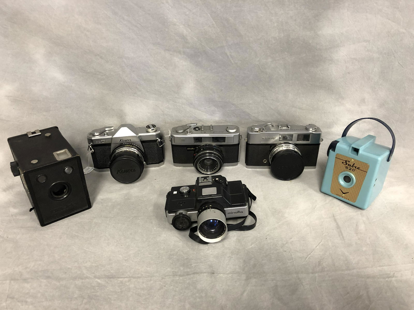Vtg, Asst Cameras, Sabre, Konica, More - UNTESTED - (1 of 9)