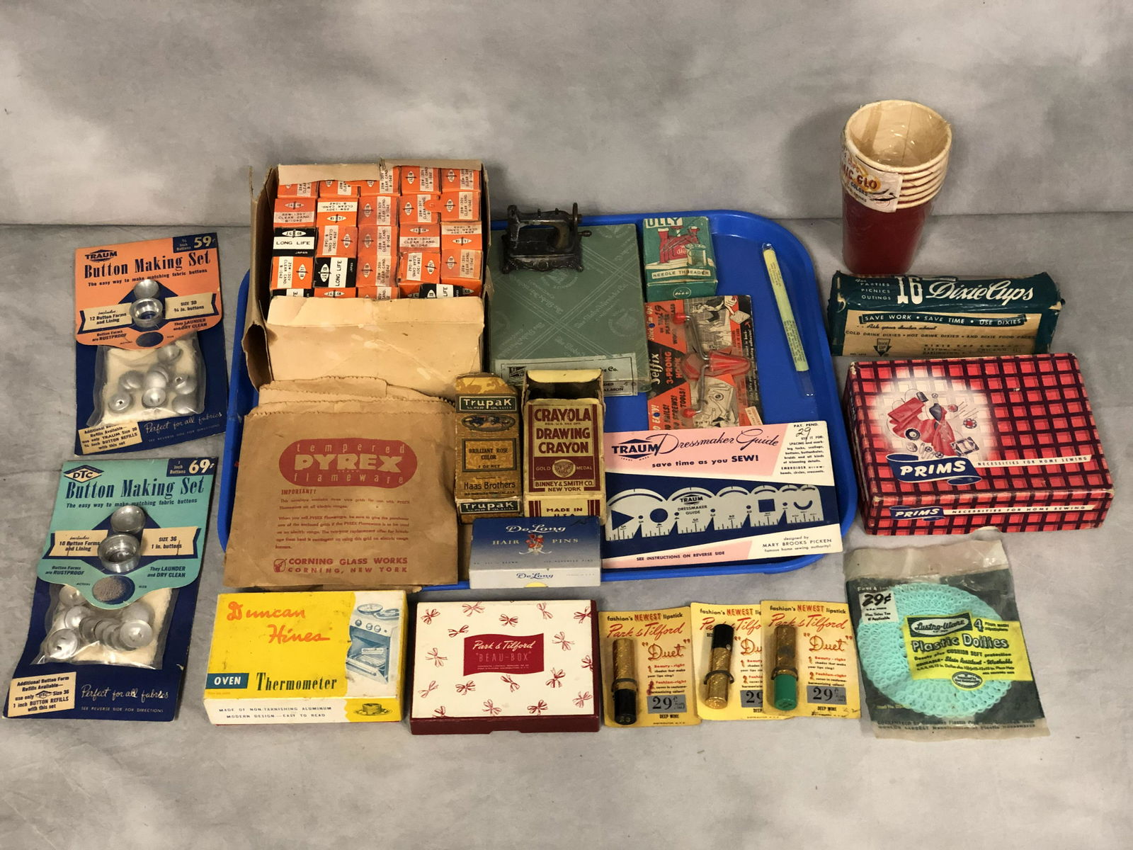 Asst Vintage Items w/ Original Boxes - Dixie Cups, (1 of 7)