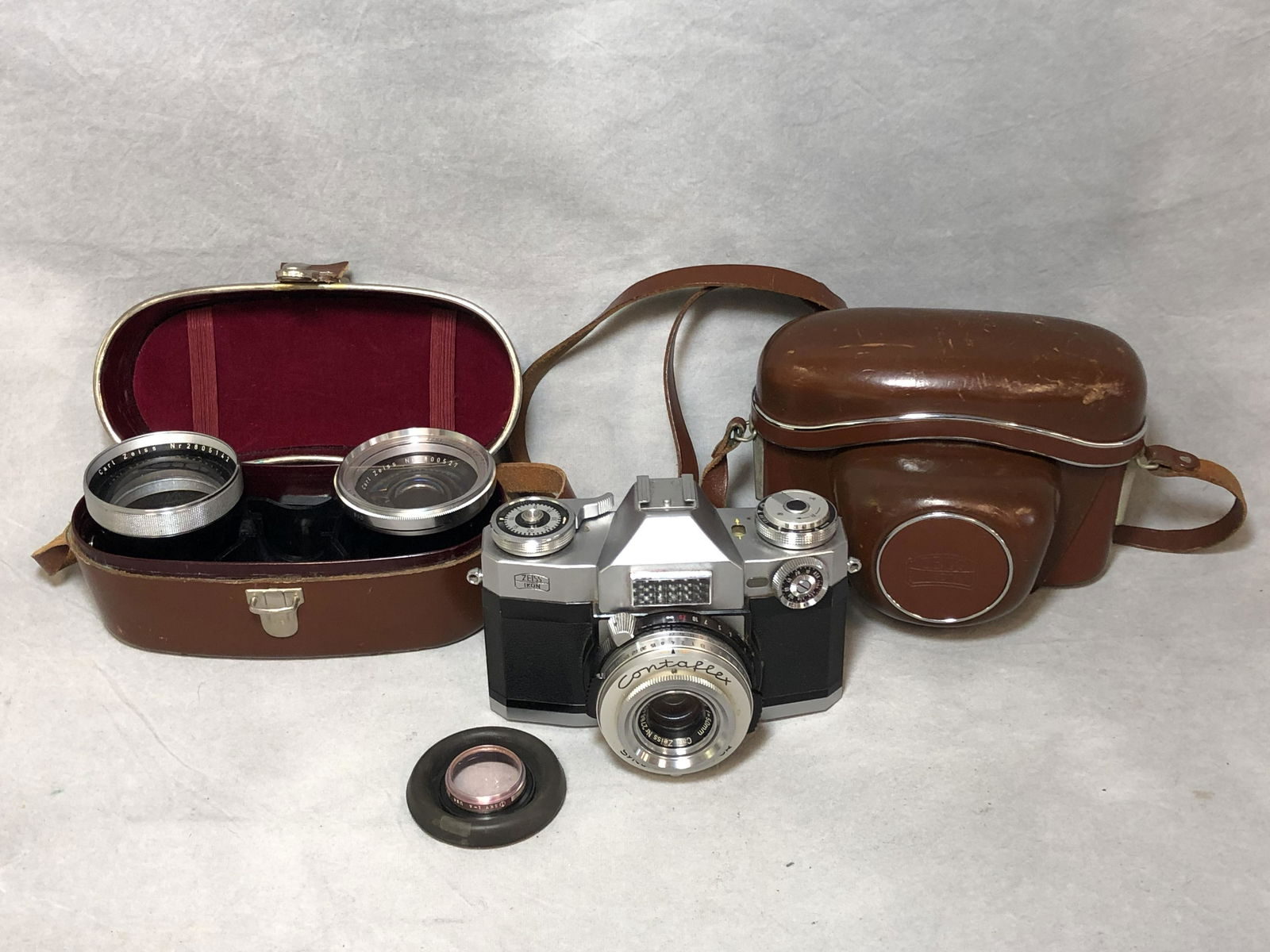 Zeiss Ikon ContaFlex 35mm Camera, Lenses - Camera w/ (1 of 9)
