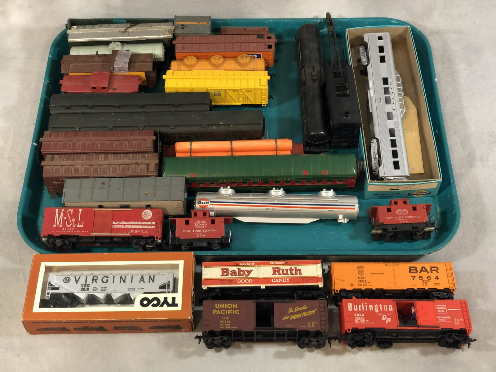 (27)Asst 'HO' Gauge Toy Train Cars: (27)Asst 'HO' Gauge Toy Train Cars