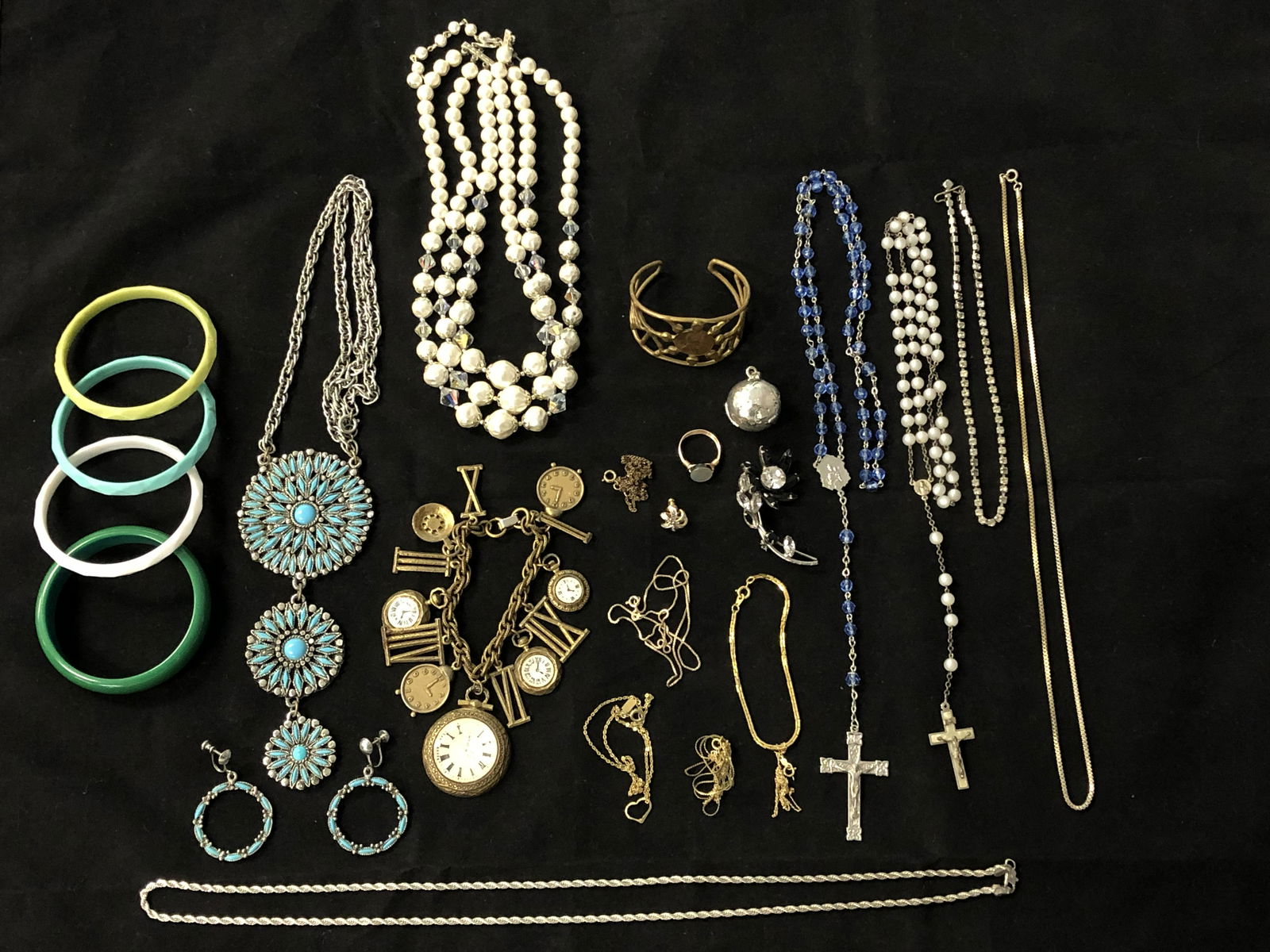 Asst Costume Jewerly,Pendants,More - World Bell (1 of 7)
