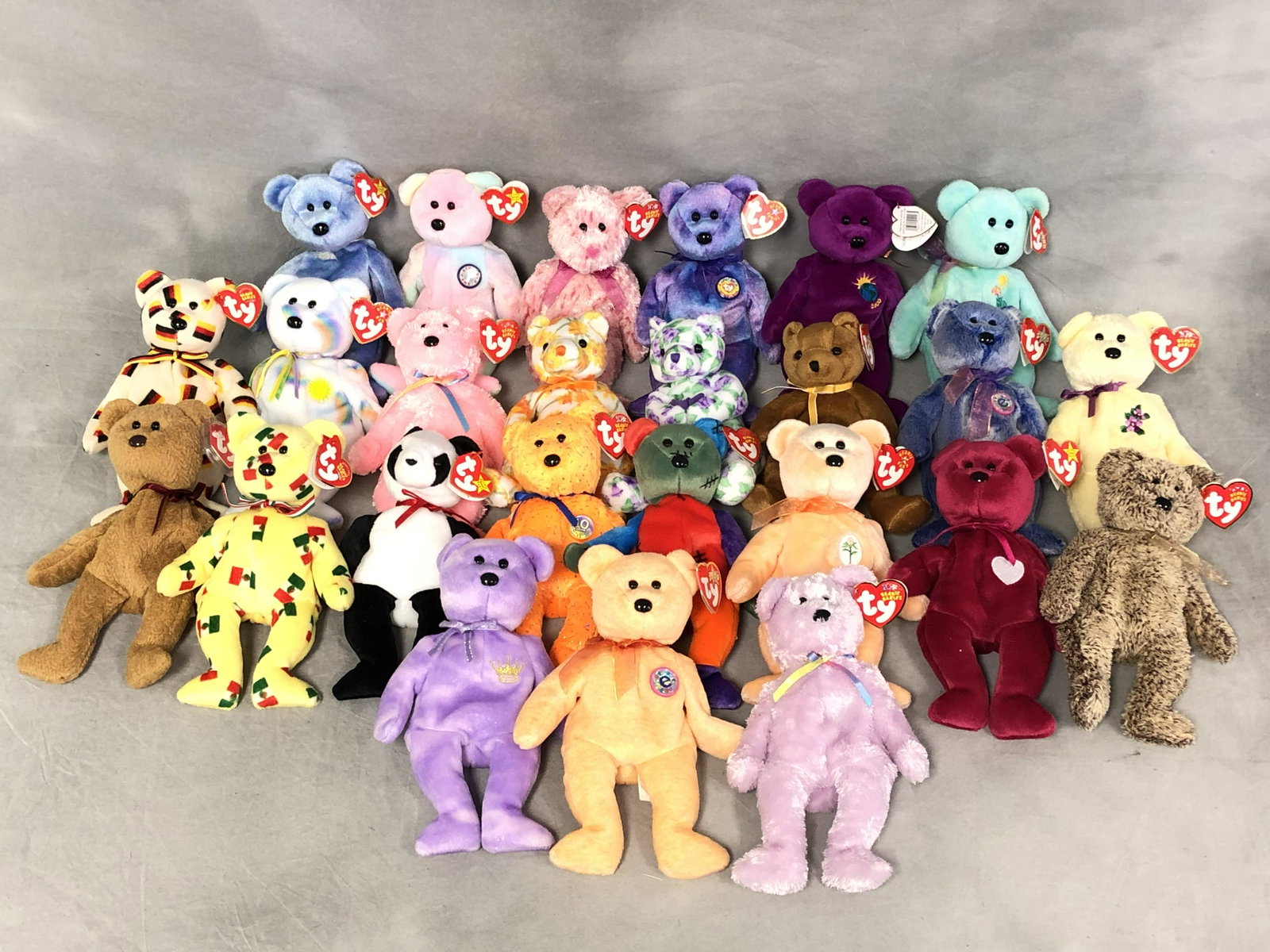 (25)Vintage Beanie Baby Bears w/ Tags: (25)Vintage Beanie Baby Bears w/ Tags - Asst Styles, Age