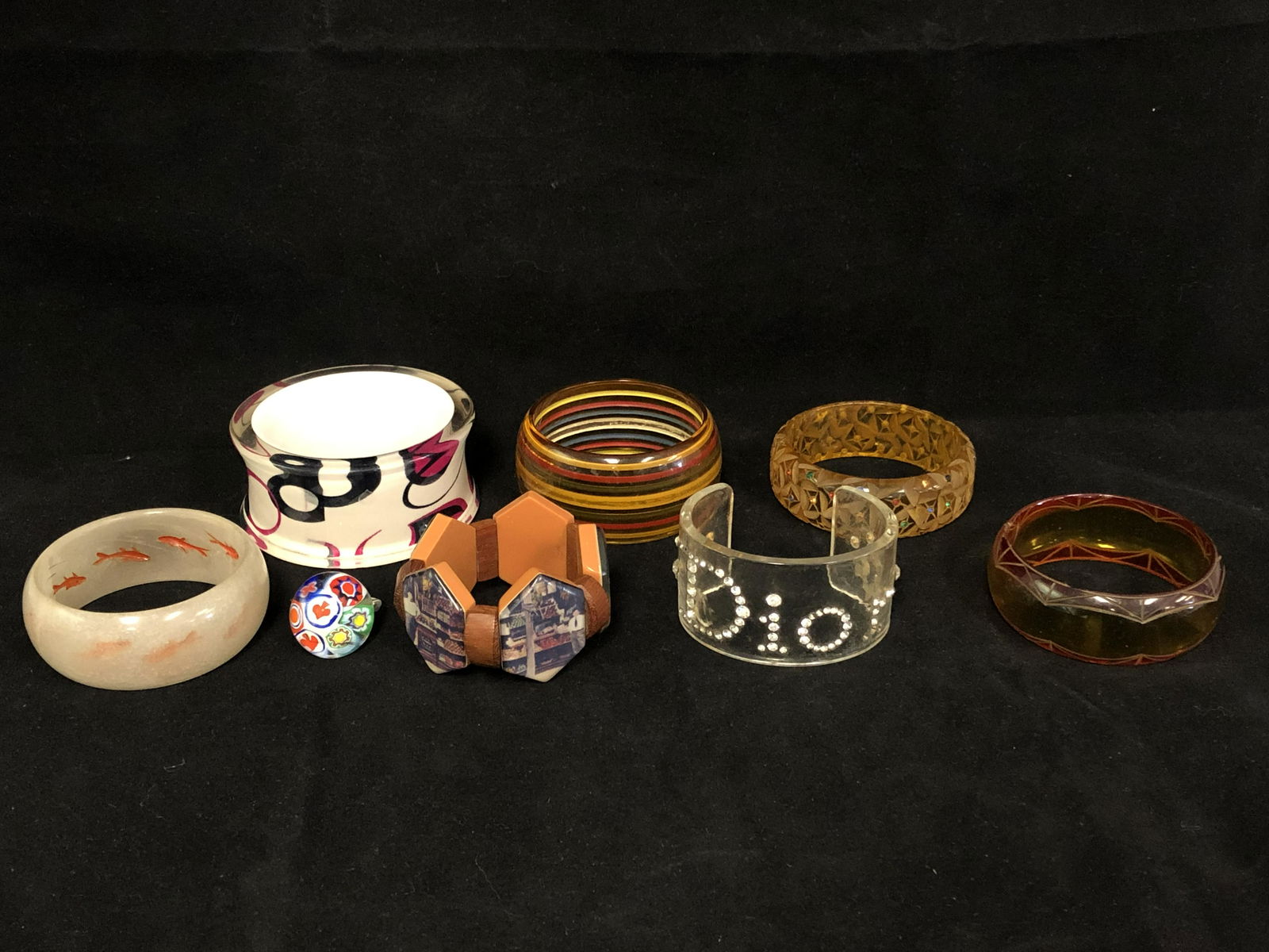 Art Deco Bakelite & Lucite Bracelets (1 of 10)
