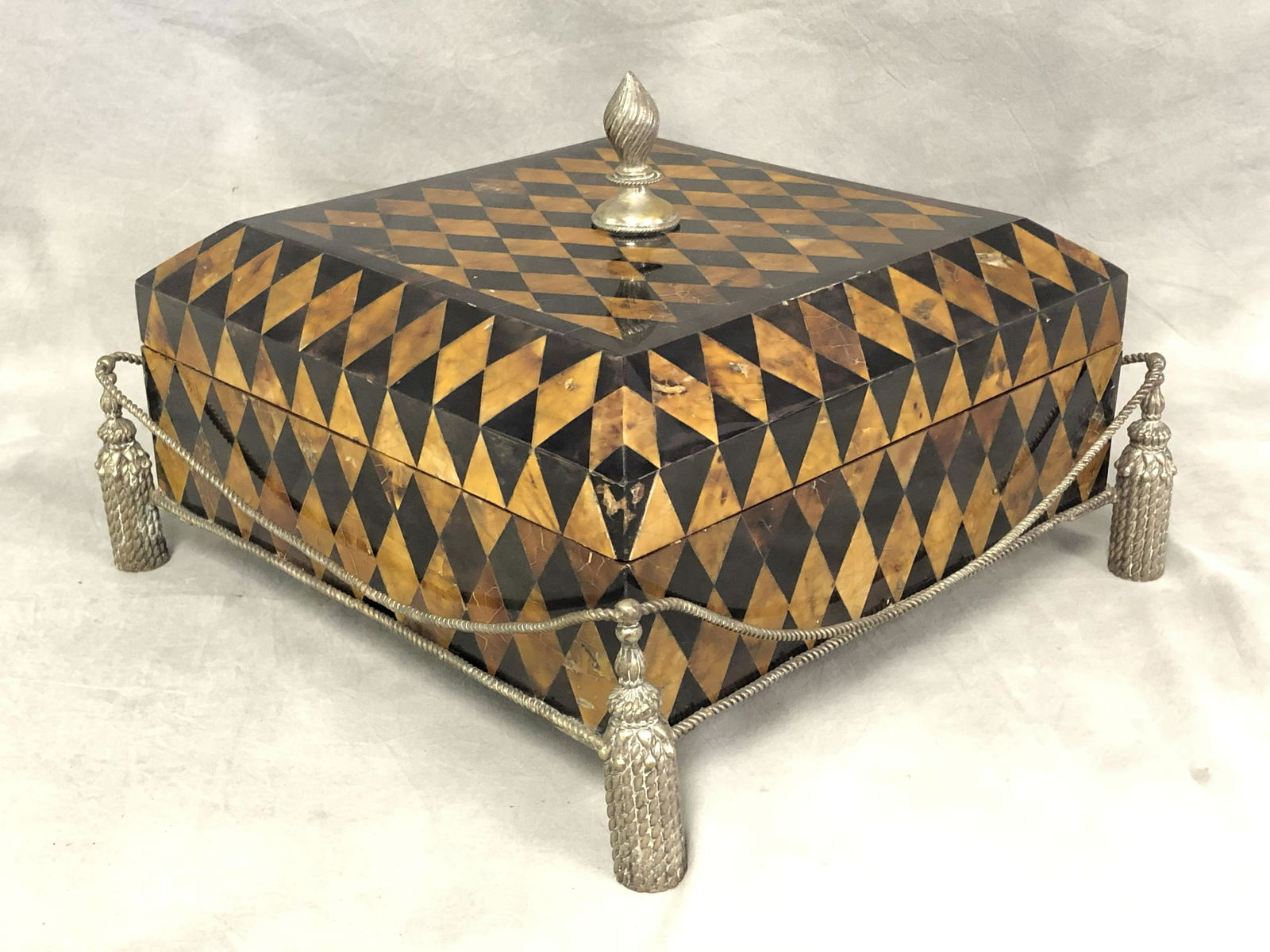 Large Anglo Indian Sewing Box - Shell Inlay Design w/ (1 of 6)