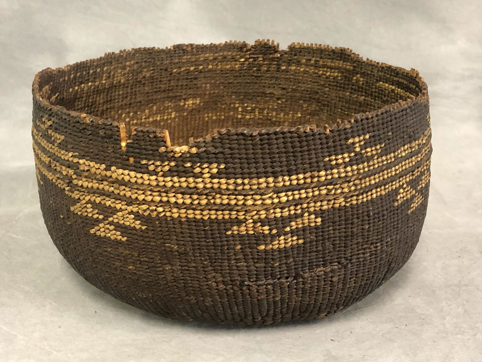 Native American Karok Tribe Basket - Northern CA Tribe (1 of 4)