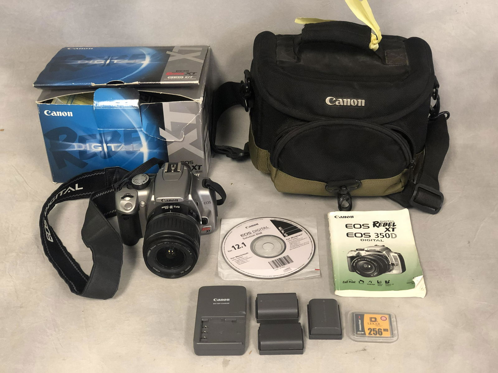 Canon EoS 350D Rebel XT Camera - Original Box, Manuals (1 of 5)