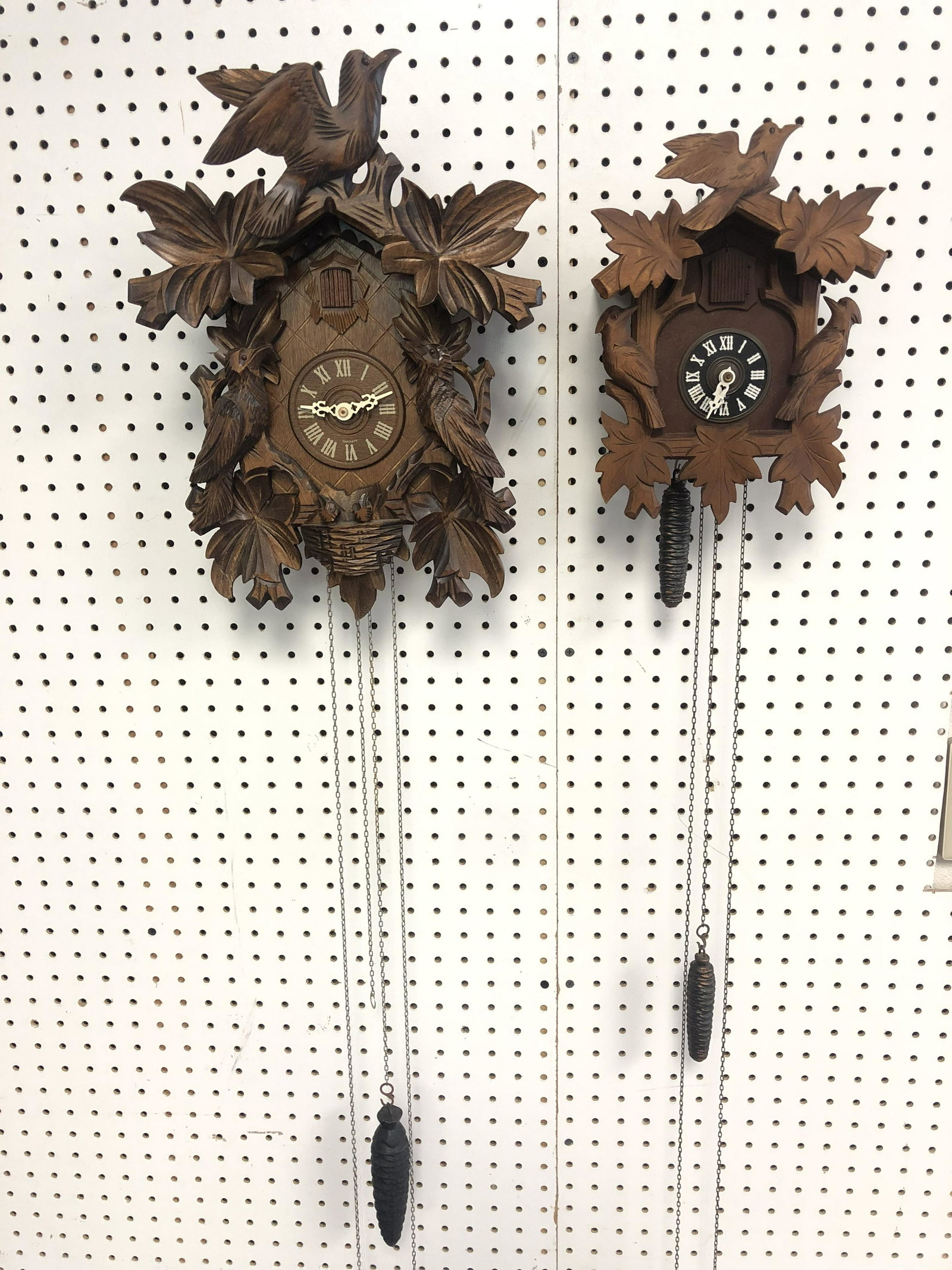 (2)German Cuckoo Clocks, Both w/ Bird Designs: (2)German Cuckoo Clocks, Both w/ Bird Designs
