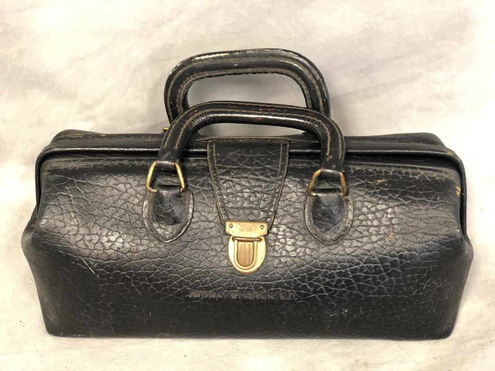 Vintage Doctors Bag w/ Asst Tools - West German Miller,: Vintage Doctors Bag w/ Asst Tools - West German Miller, Blood Pressure, Stethoscope & More