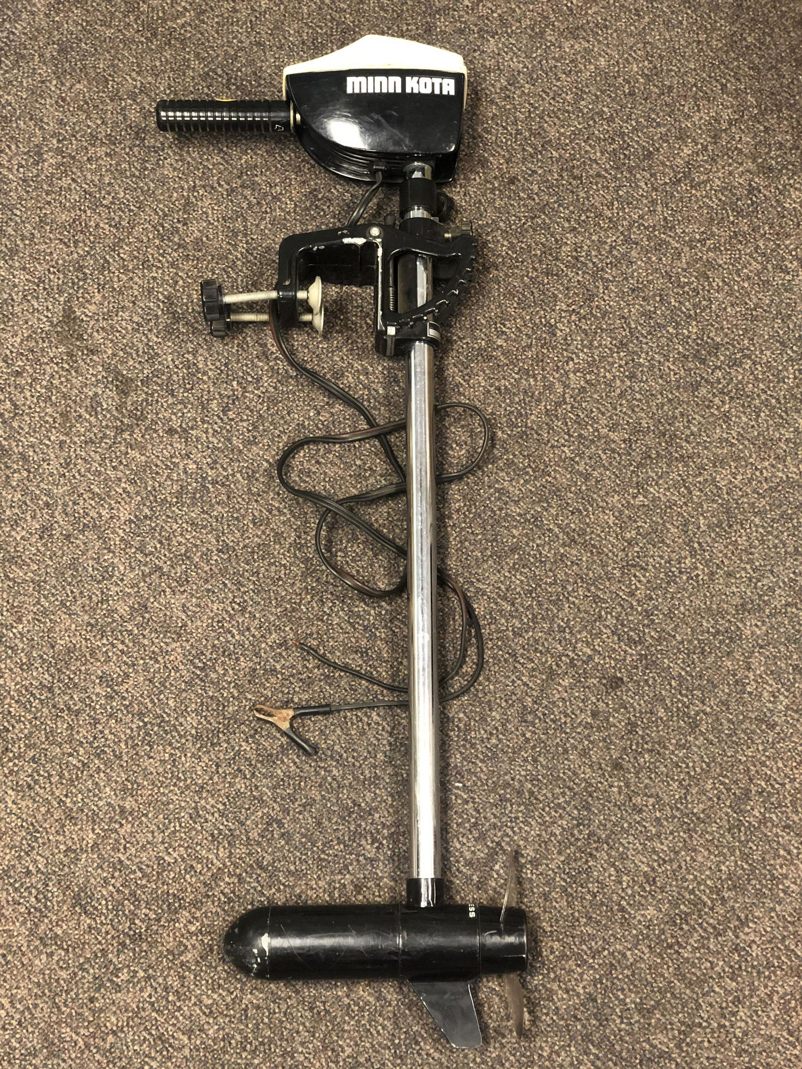 Minn Kota 17Lbs Thrust Trolling Motor - Weedless 35: Minn Kota 17Lbs Thrust Trolling Motor - Weedless 35 Four Speed, Works - Pick Up Only -