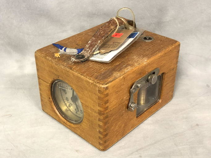 F.e.benzing 7 Jewel Pigeon Racing Clock German 1930s