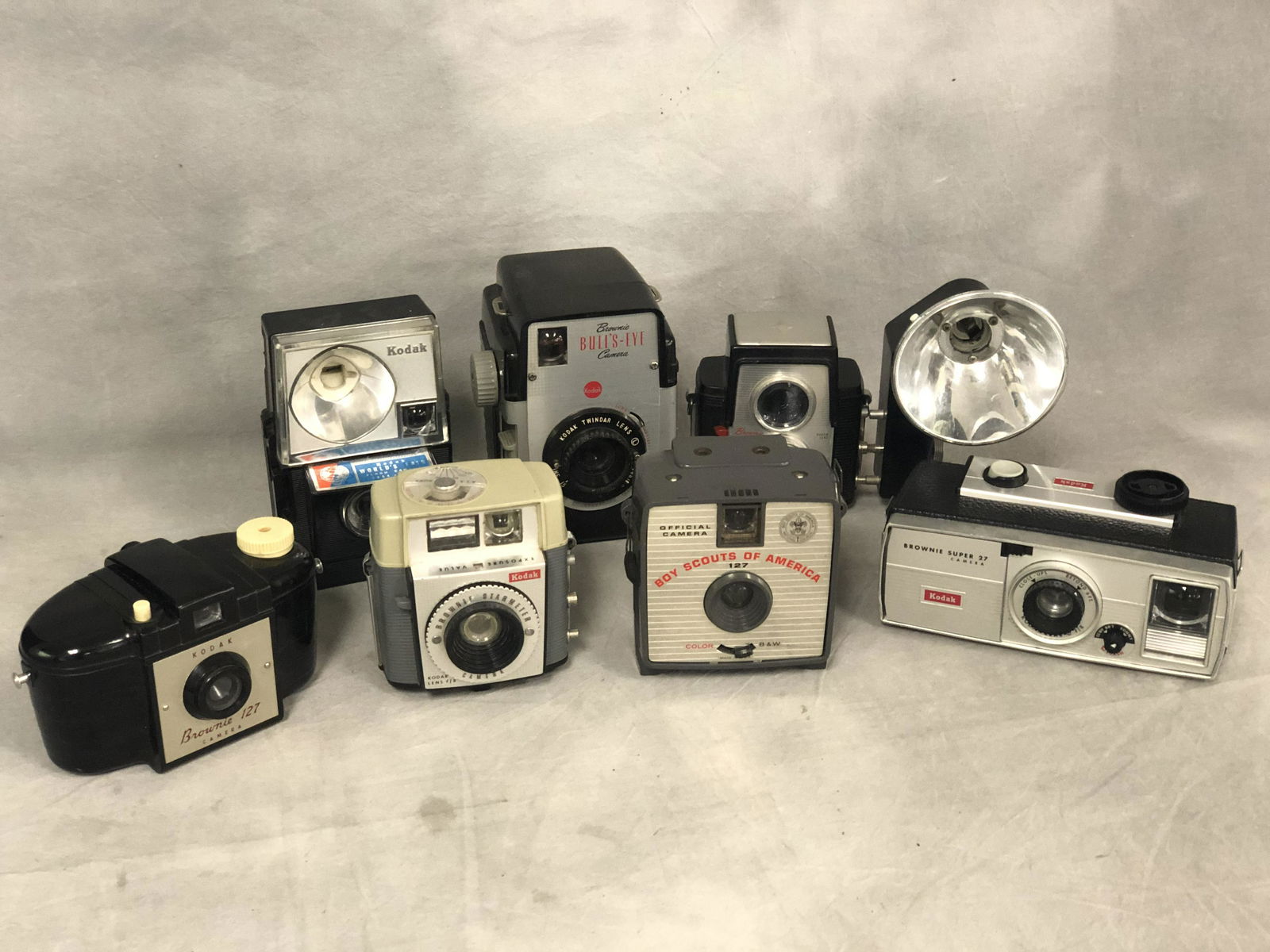 (7)Vtg Cameras, Kodak, Boy Scouts, More - Kodak (1 of 8)