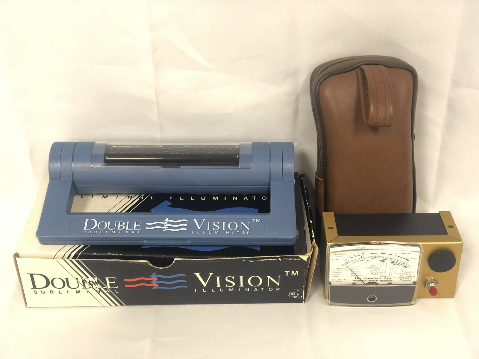 Hanneman Jeweler's Eye & Illuminator - Hanneman: Hanneman Jeweler's Eye & Illuminator - Hanneman Lapidary w/ Case & Ultraviolet Double Vision Subliminal Illuminator - Needle Moves -