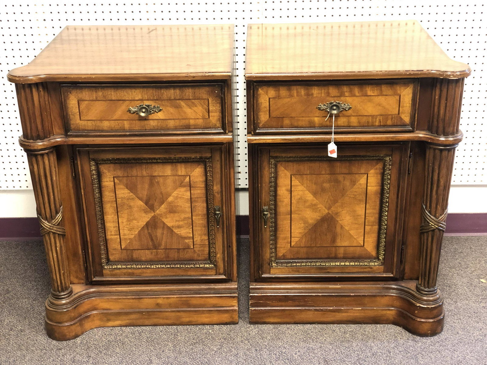 Pr of Fairmont Designs 1 Drawer Cabinets - 24'' x: Pr of Fairmont Designs 1 Drawer Cabinets - 24'' x 23.5'' x 34'', Pick Up Only