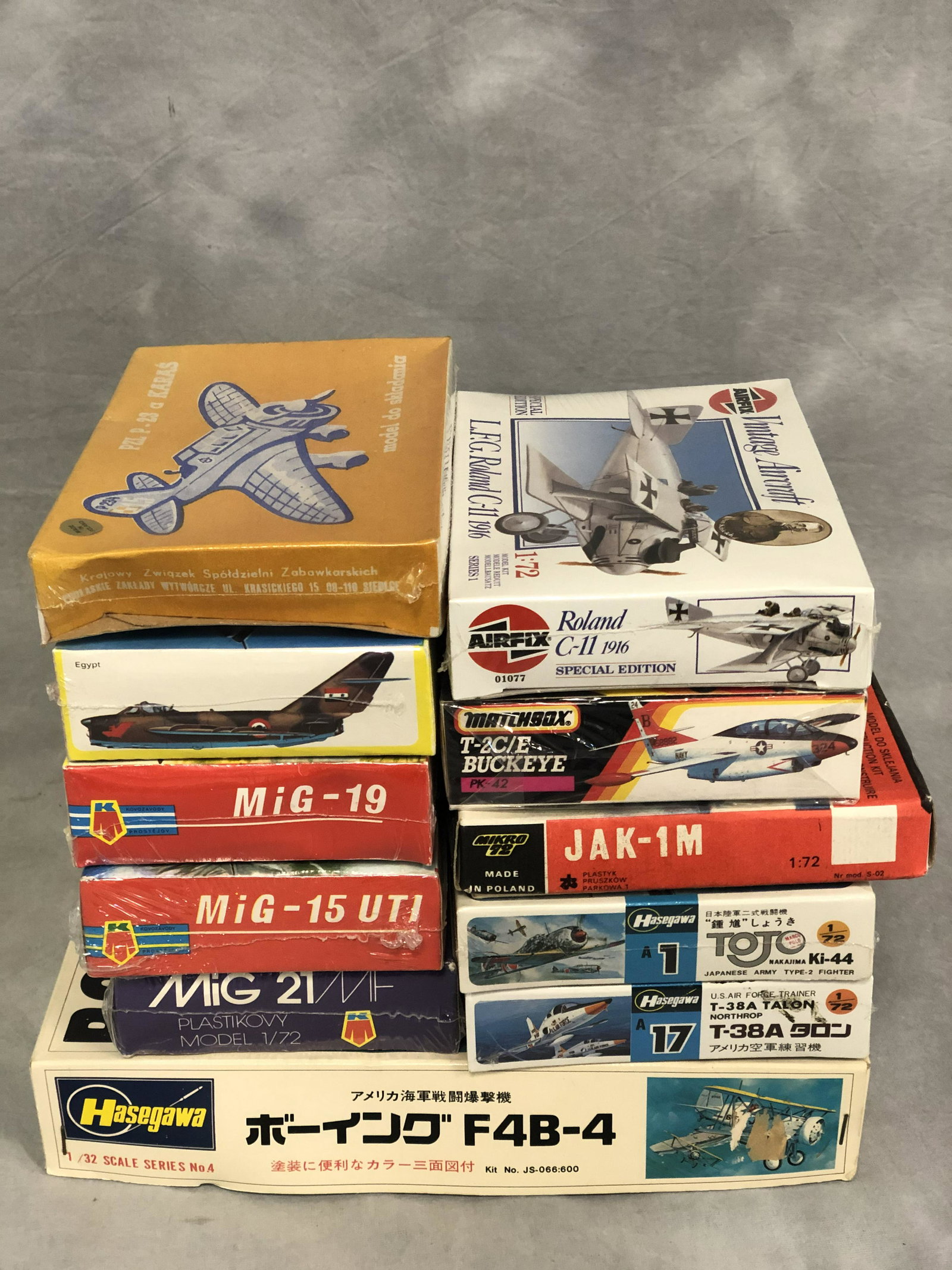 (11)Asst Model Airplane Kits, New Old Stock - Hasegawa,: (11)Asst Model Airplane Kits, New Old Stock - Hasegawa, AirFix, KP & More