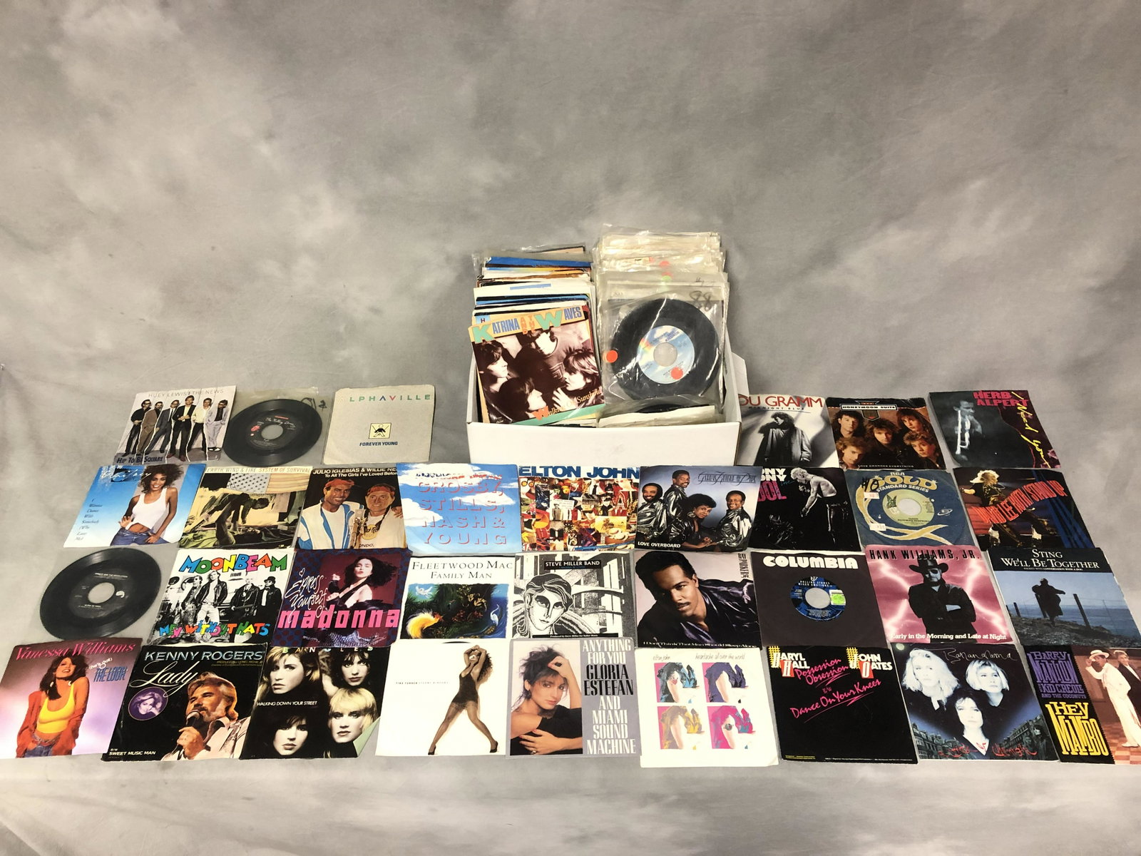 375+ Asst Vinyl 45 Records, Most w/ Sleeves - Rolling: 375+ Asst Vinyl 45 Records, Most w/ Sleeves - Rolling Stones, Prince, Bangles, Elton John, Steve Miller, Fleetwood, Willie Nelson & More