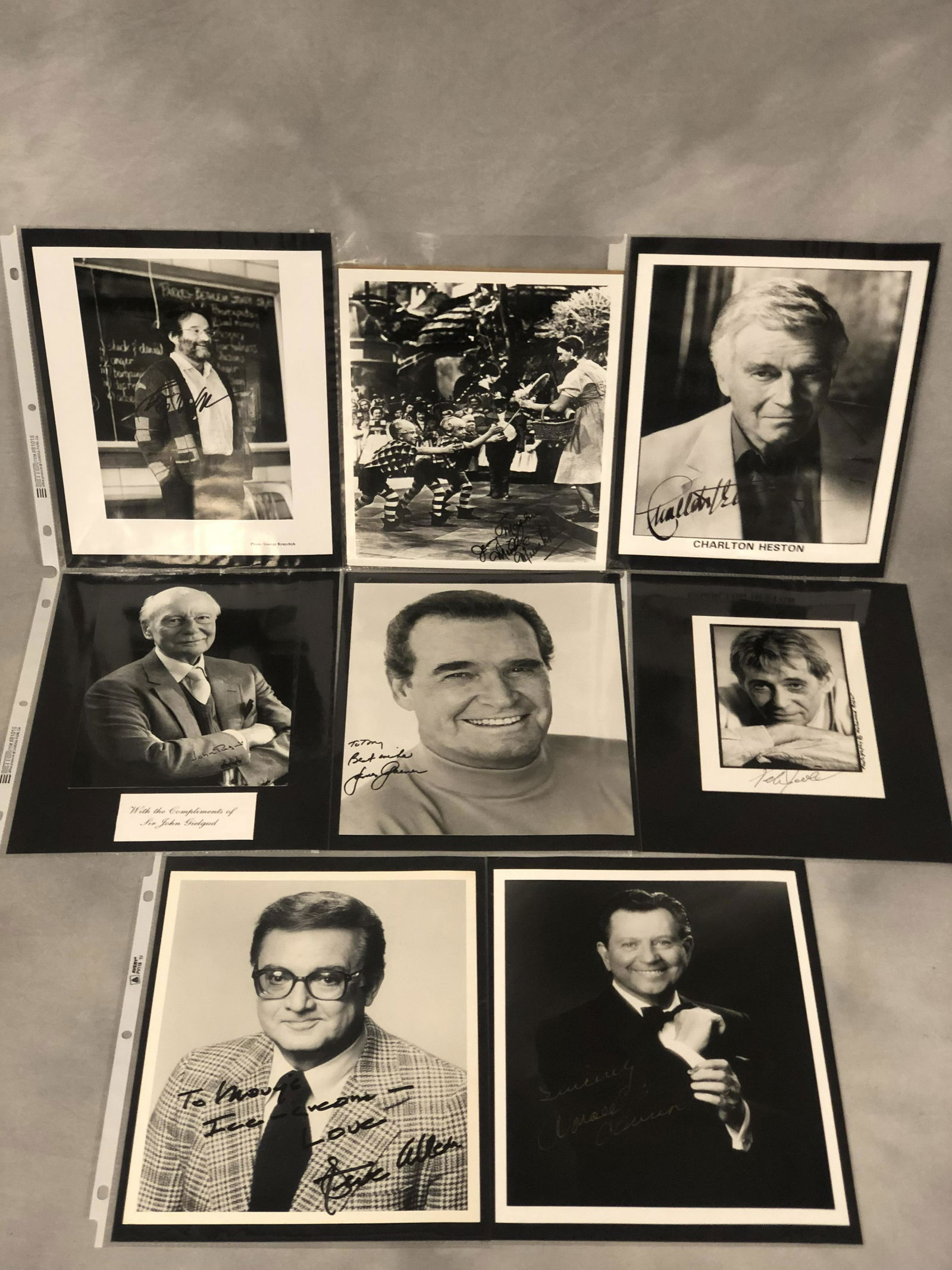 (8)Autographed Hollywood Movie Star Photos - Robin: (8)Autographed Hollywood Movie Star Photos - Robin Williams, Munchkin Jerry Maren, Sir John Gielgud, Charlton Heston, James Garner, Peter O'Toole, Steve Allen & More