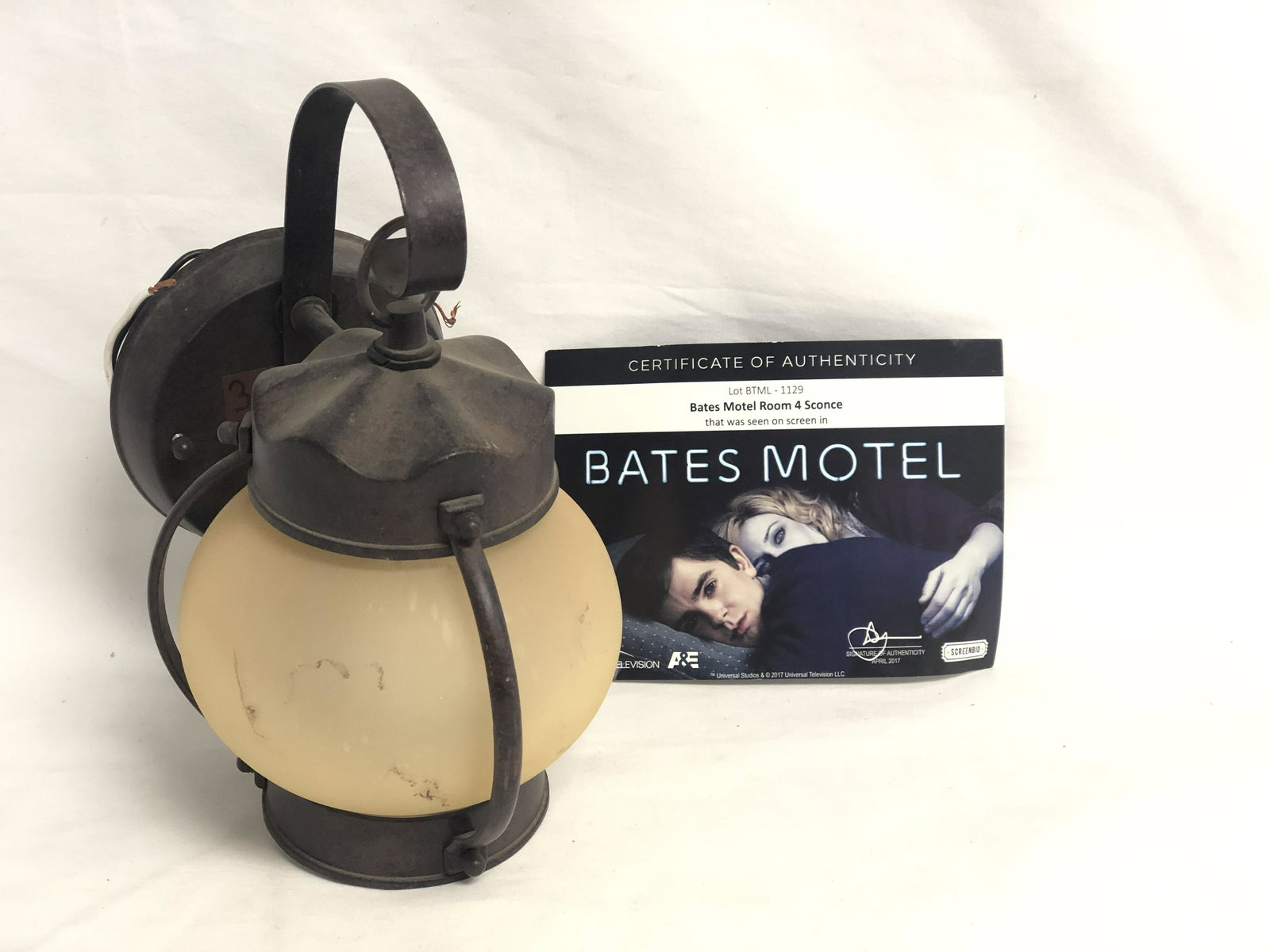 Bates Motel Room 4 Movie Prop Sconce,COA - Movie Prop (1 of 5)