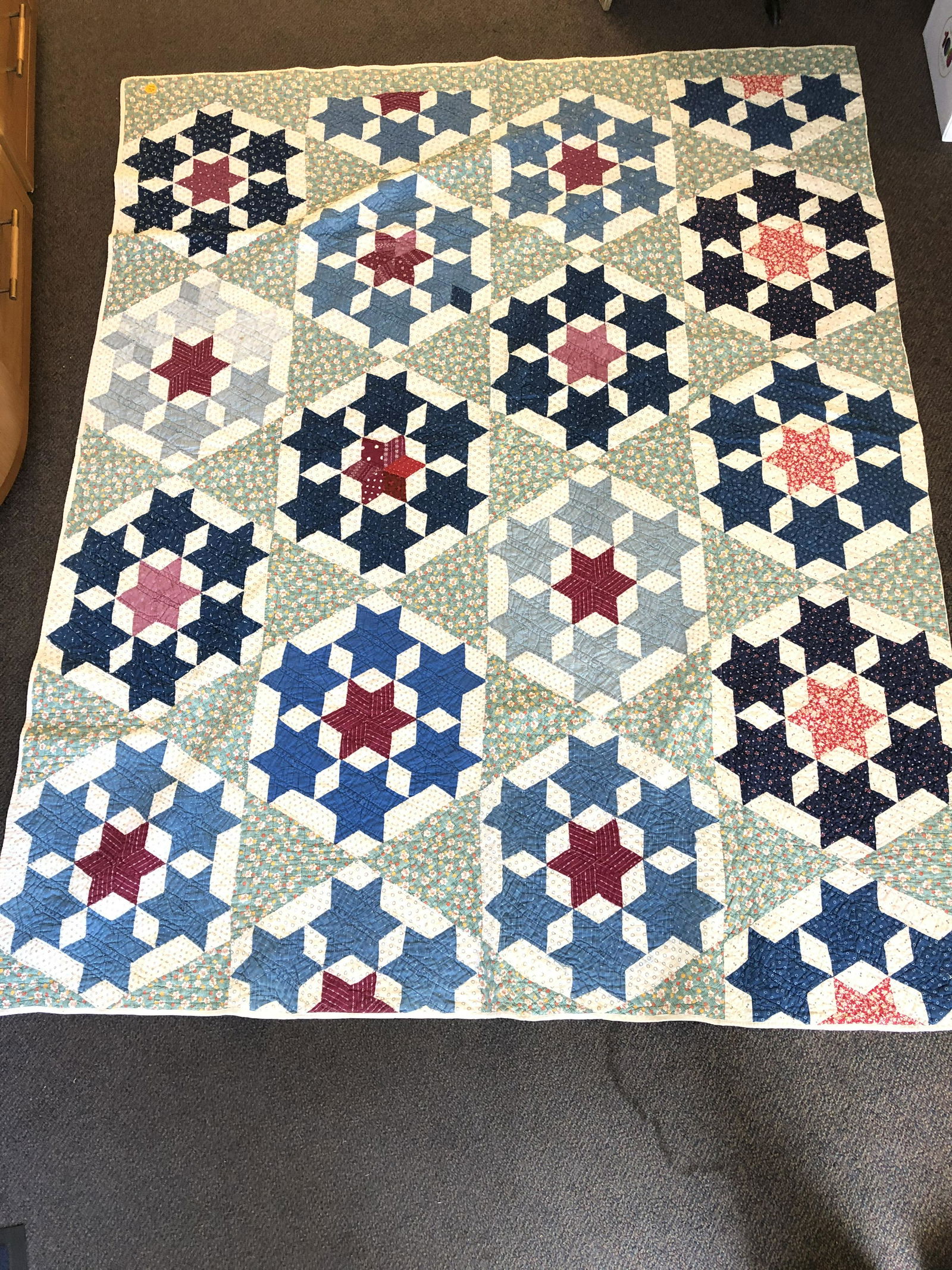 Atq 6 Point Star Quilt w/ Triangles, 64'' x 79'' (1 of 4)