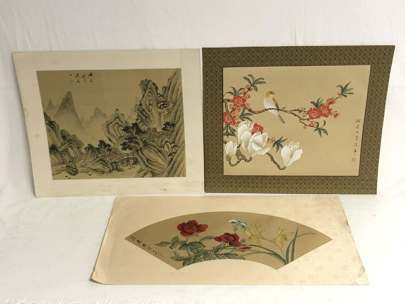 (3)Chinese Paintings on Silk, Various Sizes - Fan Art (1 of 7)