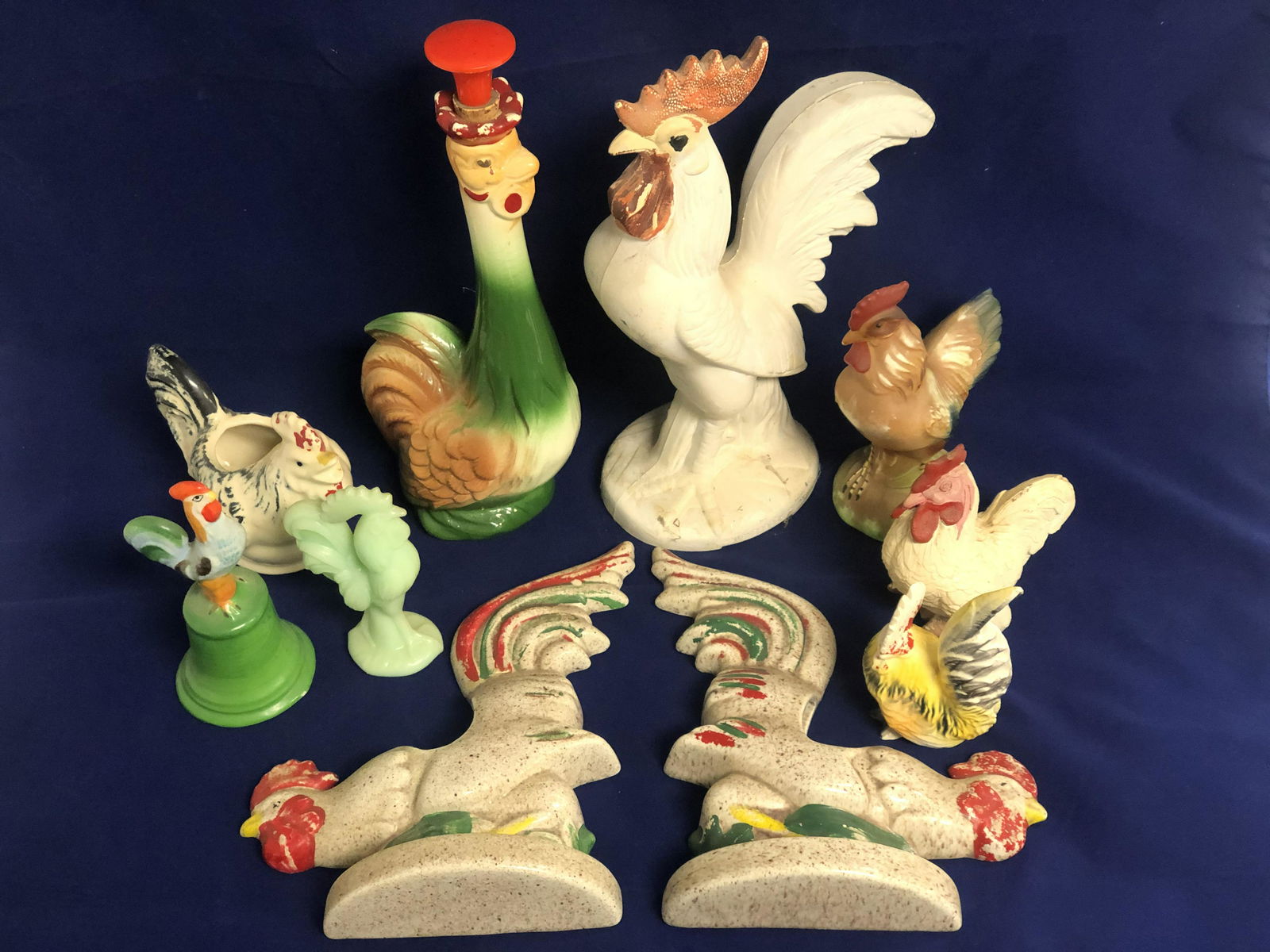 Vtg Rooster Figures, Bank, Wall Pockets - 10'' Plastic (1 of 6)