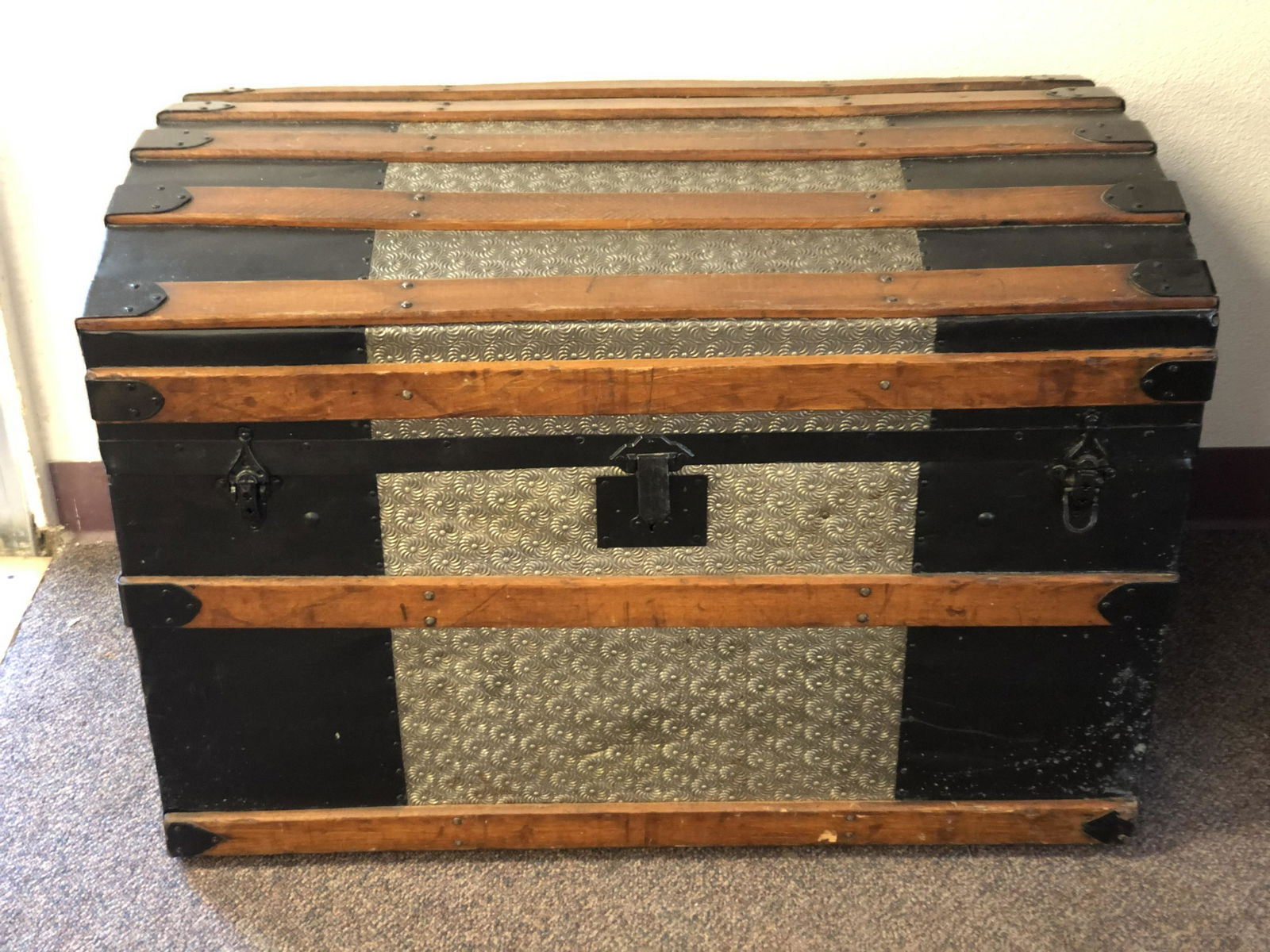 Antique Wood/ Metal Domed Trunk - Has Top Insert, 34'' (1 of 5)