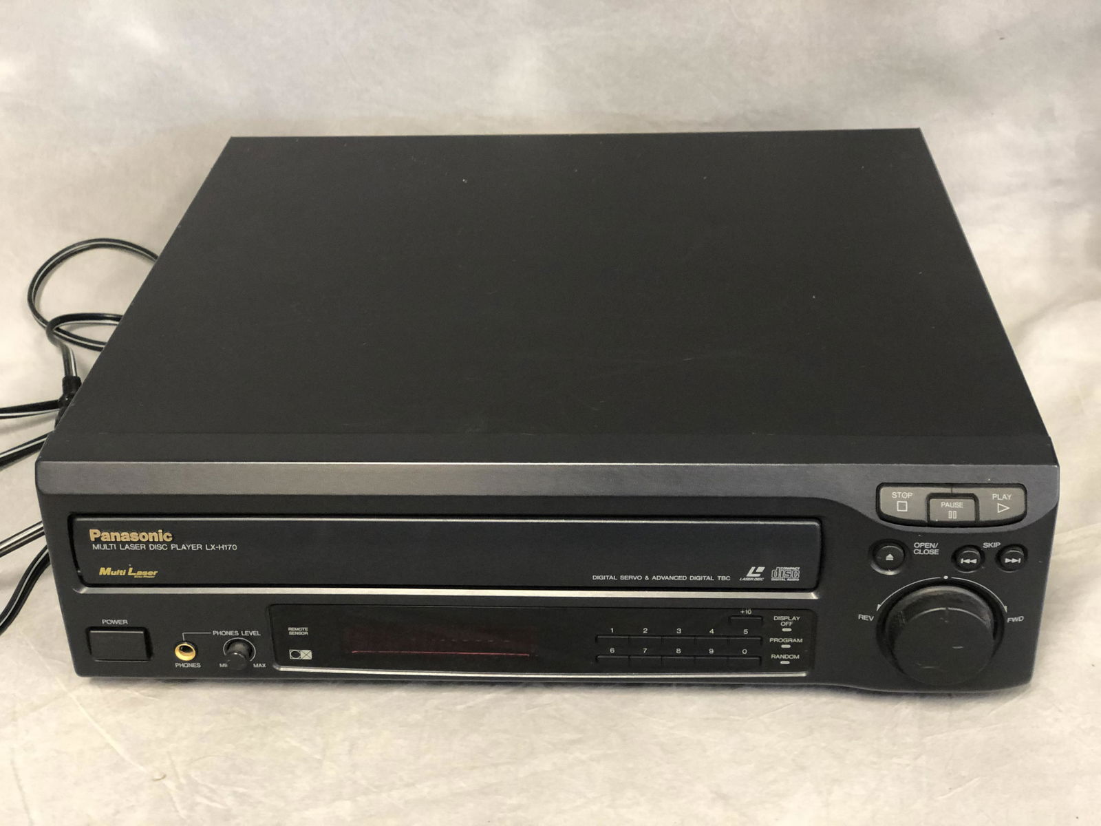 Panasonic Multi Laser Disc Player, LX-H170 - Powers Up, (1 of 6)