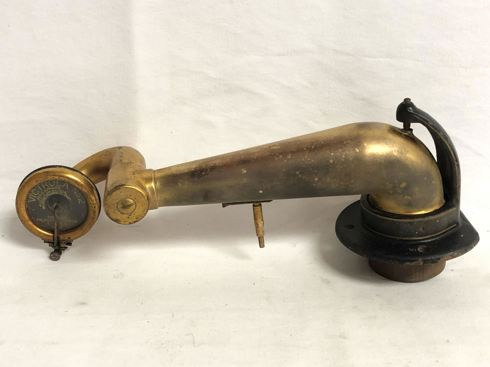 Victrola No2 Reproducer & Arm - No Needle (1 of 5)