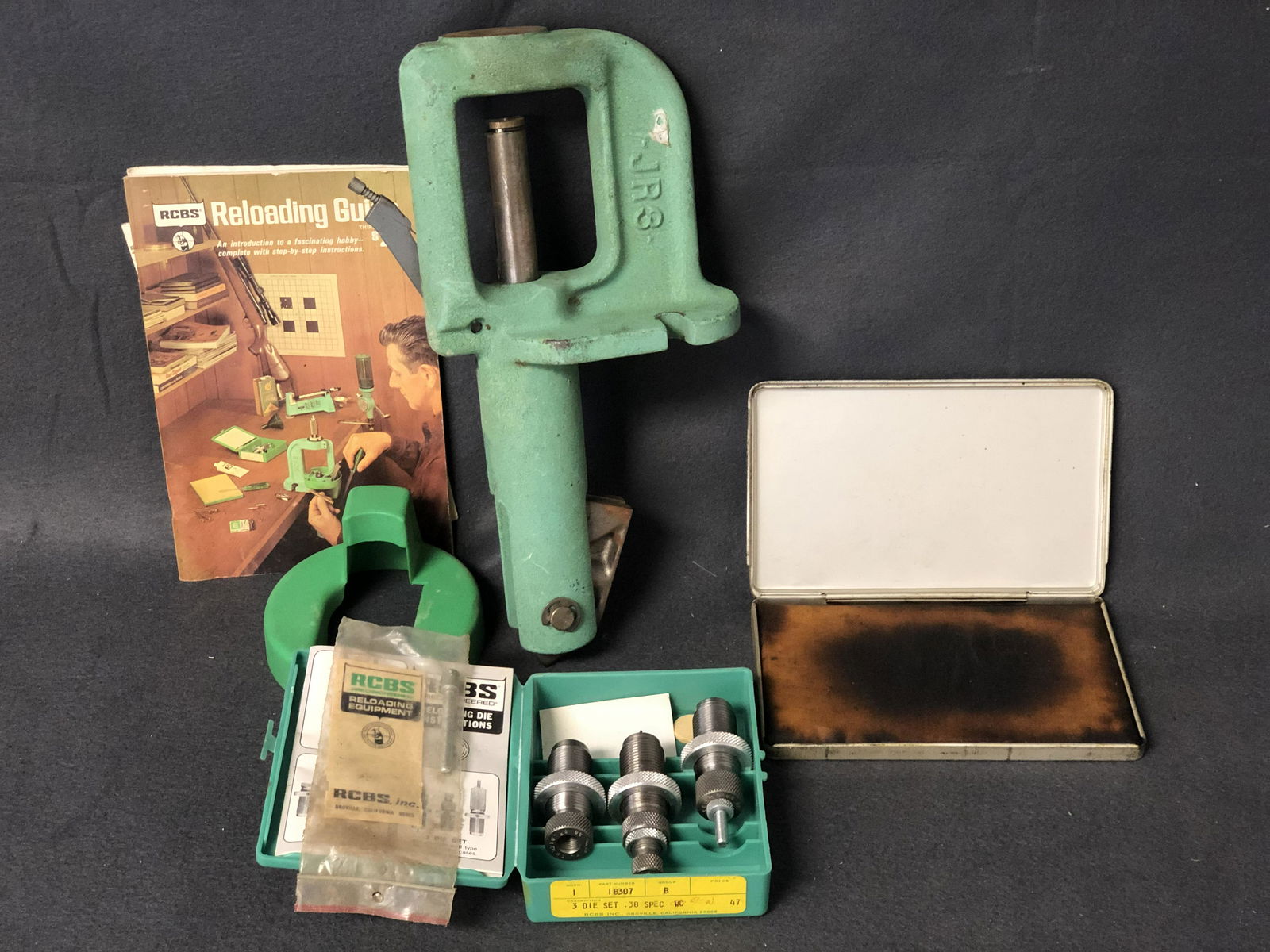 RCBS JR3 Reloading Press, Die Set/ Catcher - 3 (1 of 3)