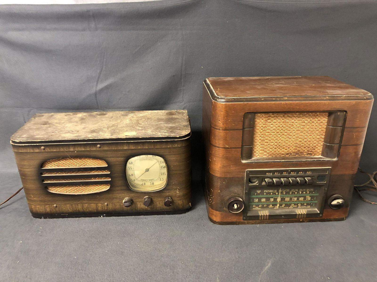 (2)Atq/ Vtg Tube Radios, RCA Victor - UNTESTED FOR (1 of 9)