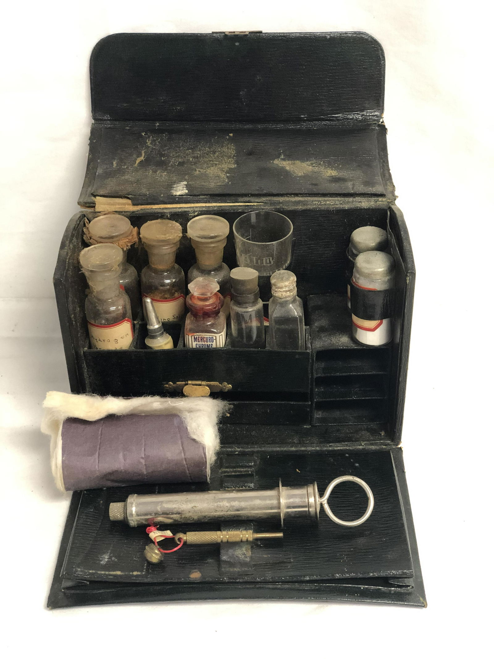 Atq Traveling Doctors Medical Kit Apothecary - Glass (1 of 6)