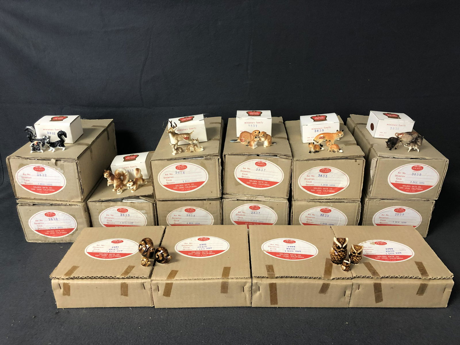 180 Boxes Golden Gate SF Miniature Figures - 3 per box (1 of 6)