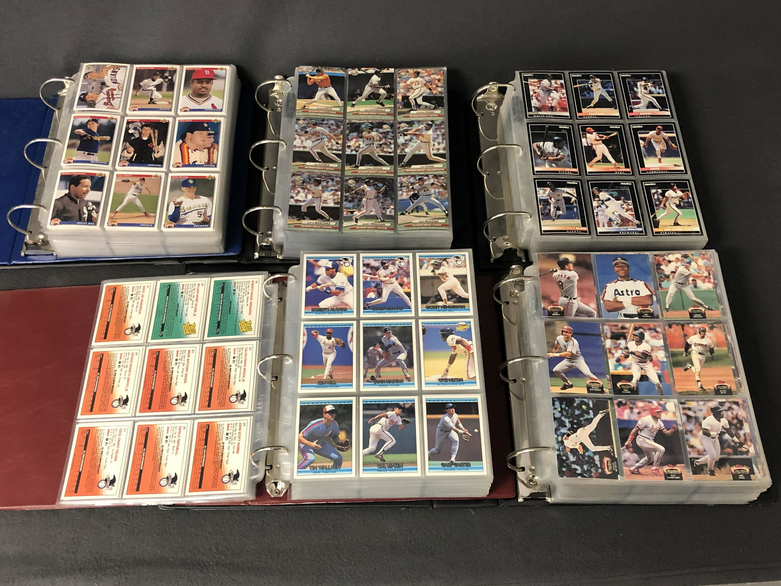 (5)Binders 1992 MLB Baseball Trading Cards - Complete / (1 of 11)