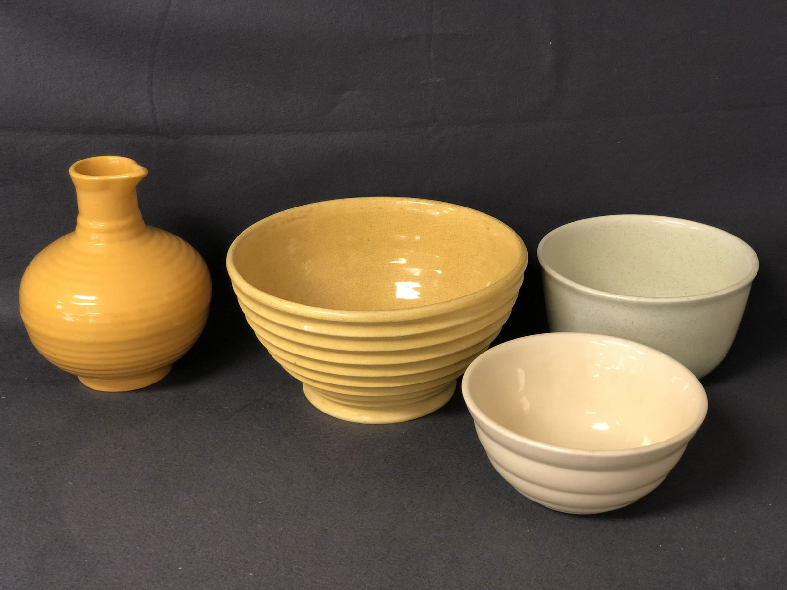 Asst Bauer Bowls & Pitcher - 7.5'' x 3.5'', 8'' x 4.5'' (1 of 10)