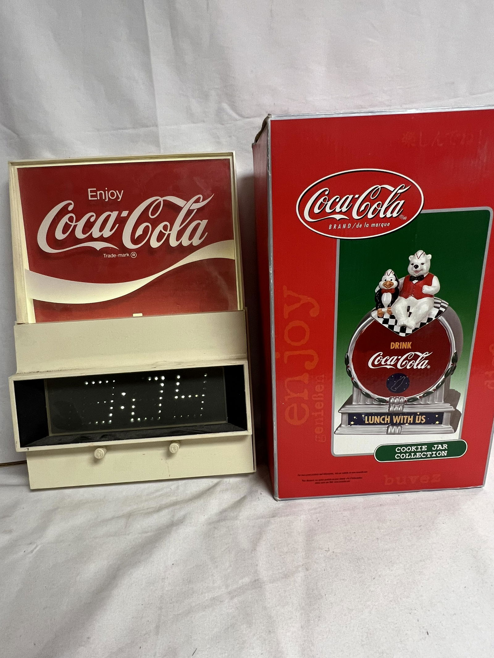 1976 Electric Coca-Cola Light, Cookie Jar - Everbrite (1 of 4)