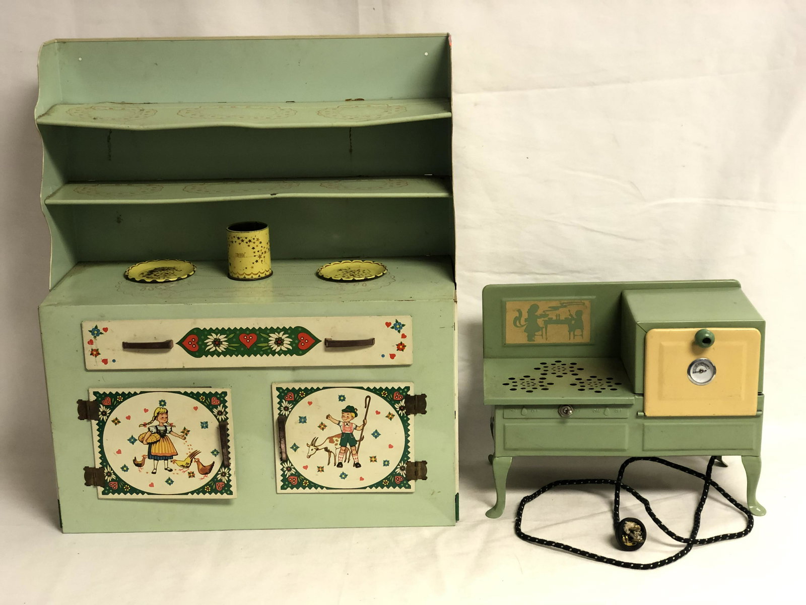 Vtg Tin Toy Kitchen Hutch & Working Stove -  Wolverine (1 of 8)