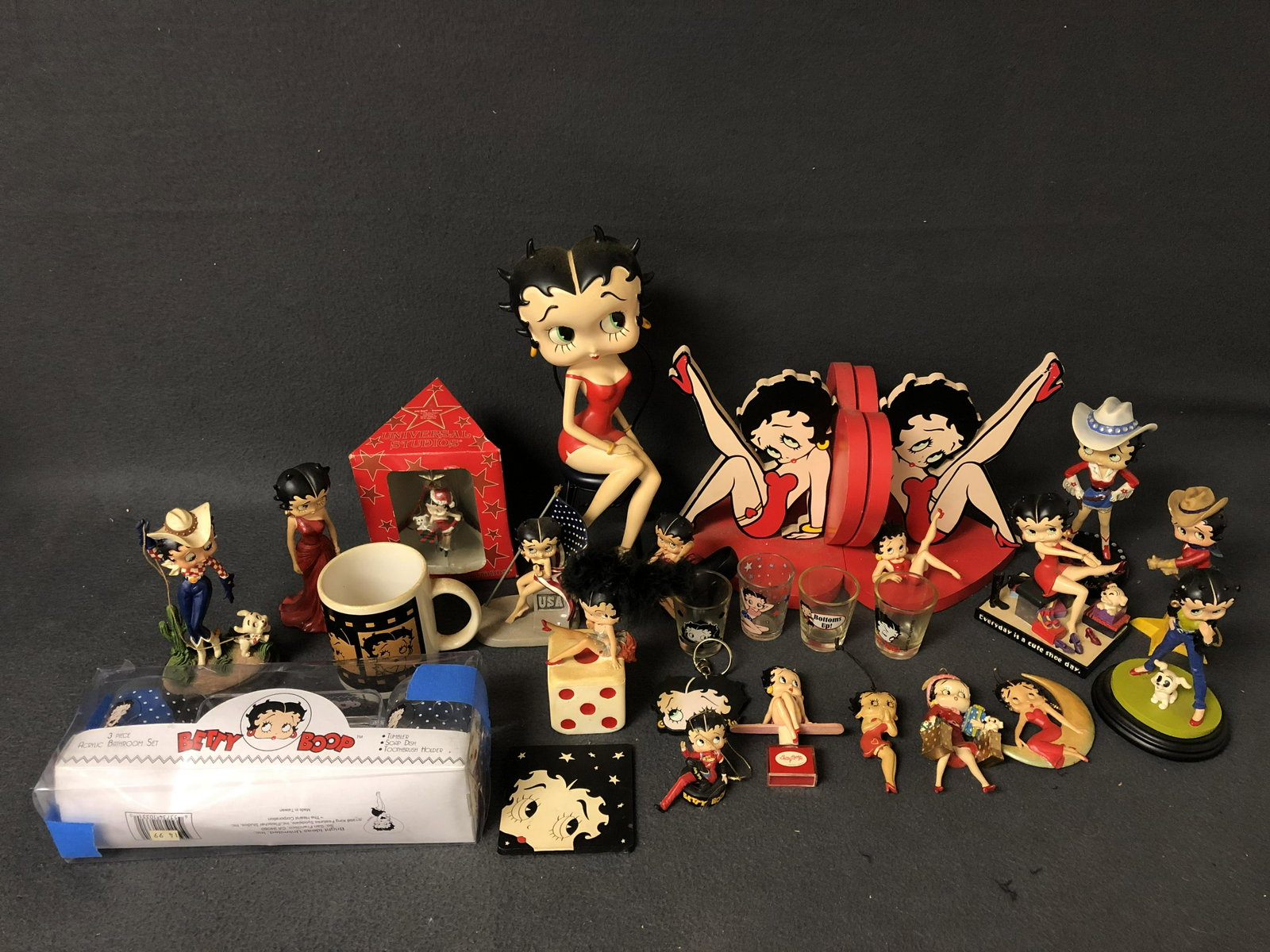 Asst Betty Boop Items, Figures, Bookends, More: Asst Betty Boop Items, Figures, Bookends, More