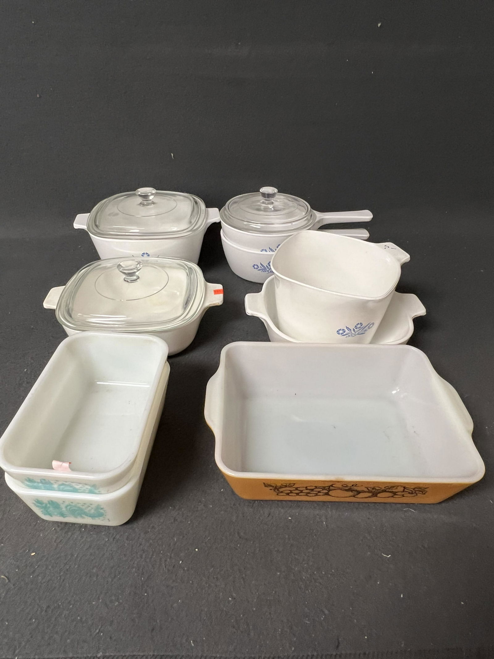 Vtg Corningware & Pyrex Dishes - Measuring Sauce Maker, Pots, Bread, Covered & More (1 of 6)