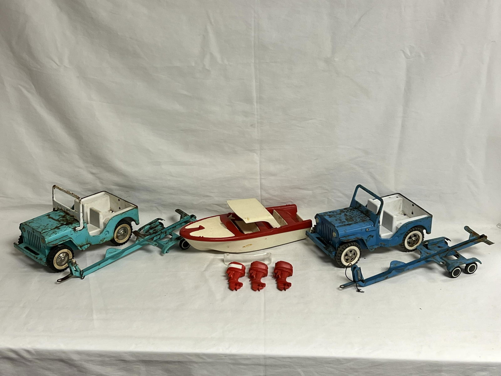 Vtg Tonka Clipper Boat, 2 Trailers,Jeeps - (3)Boat Motors, 2 Trailers, 2 Jeeps - 1960s Era (1 of 10)