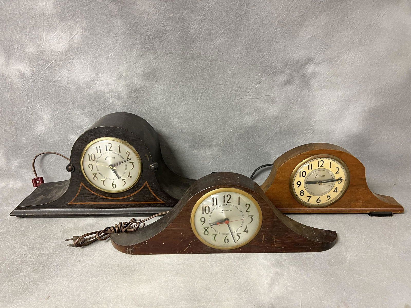 (3)Vintage Sessions Mantle Clocks - Electric (All Need Work): (3)Vintage Sessions Mantle Clocks - Electric (All Need Work)