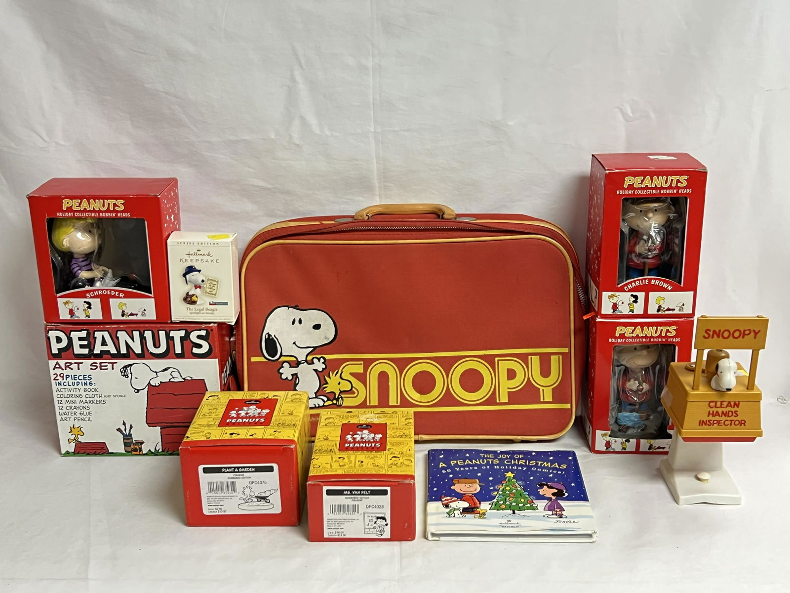 Asst Peanuts/Charlie Brown Items, 1965 Case,More - Hallmark, Art Set, Bobble Heads, Snoopy Soap (1 of 6)