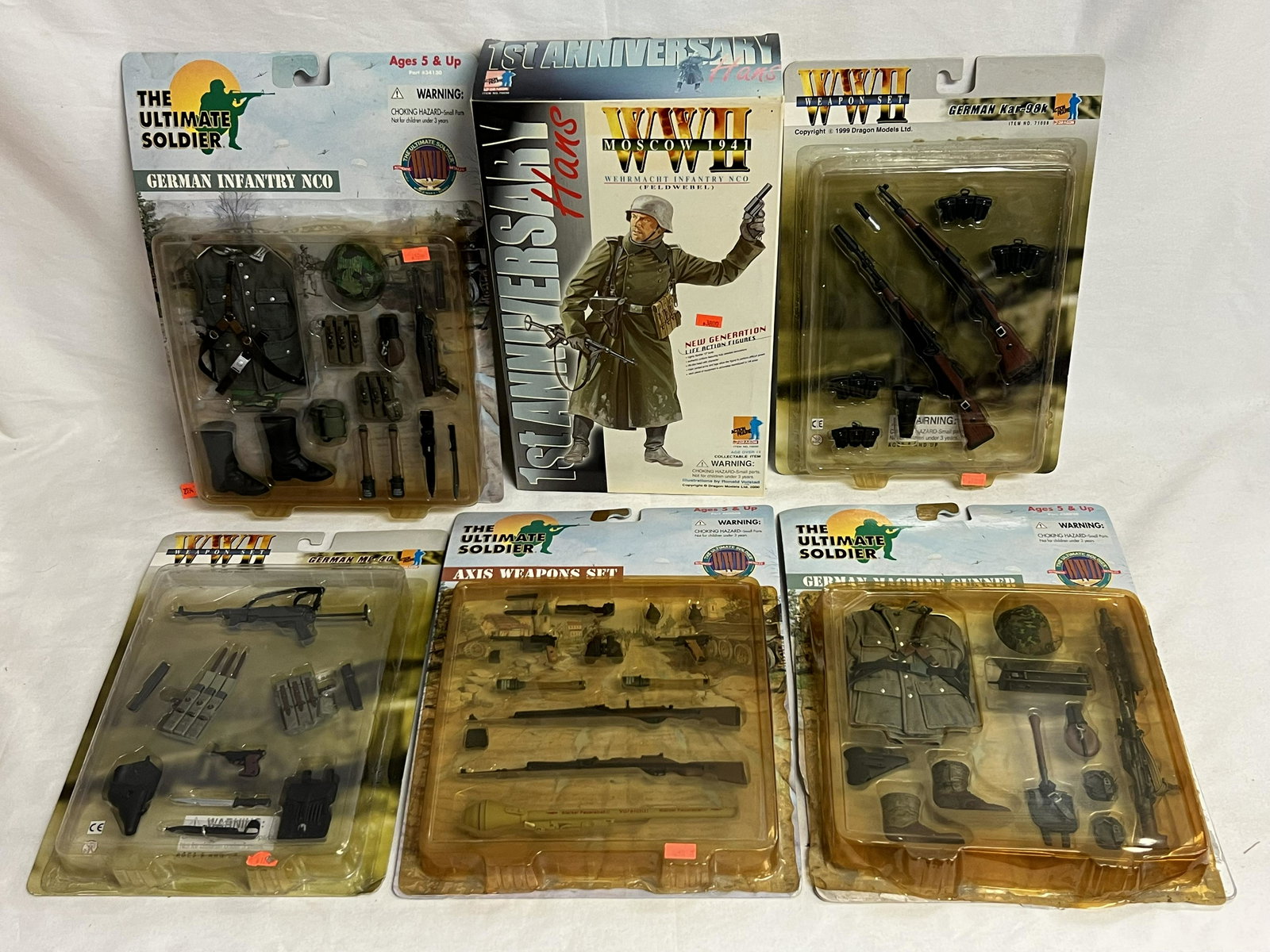 WWII Hans Figure, Weapon Sets,Ultimate Soldier - 1st Anniversary Hans Moscow Figure, WWII Weapon (1 of 9)