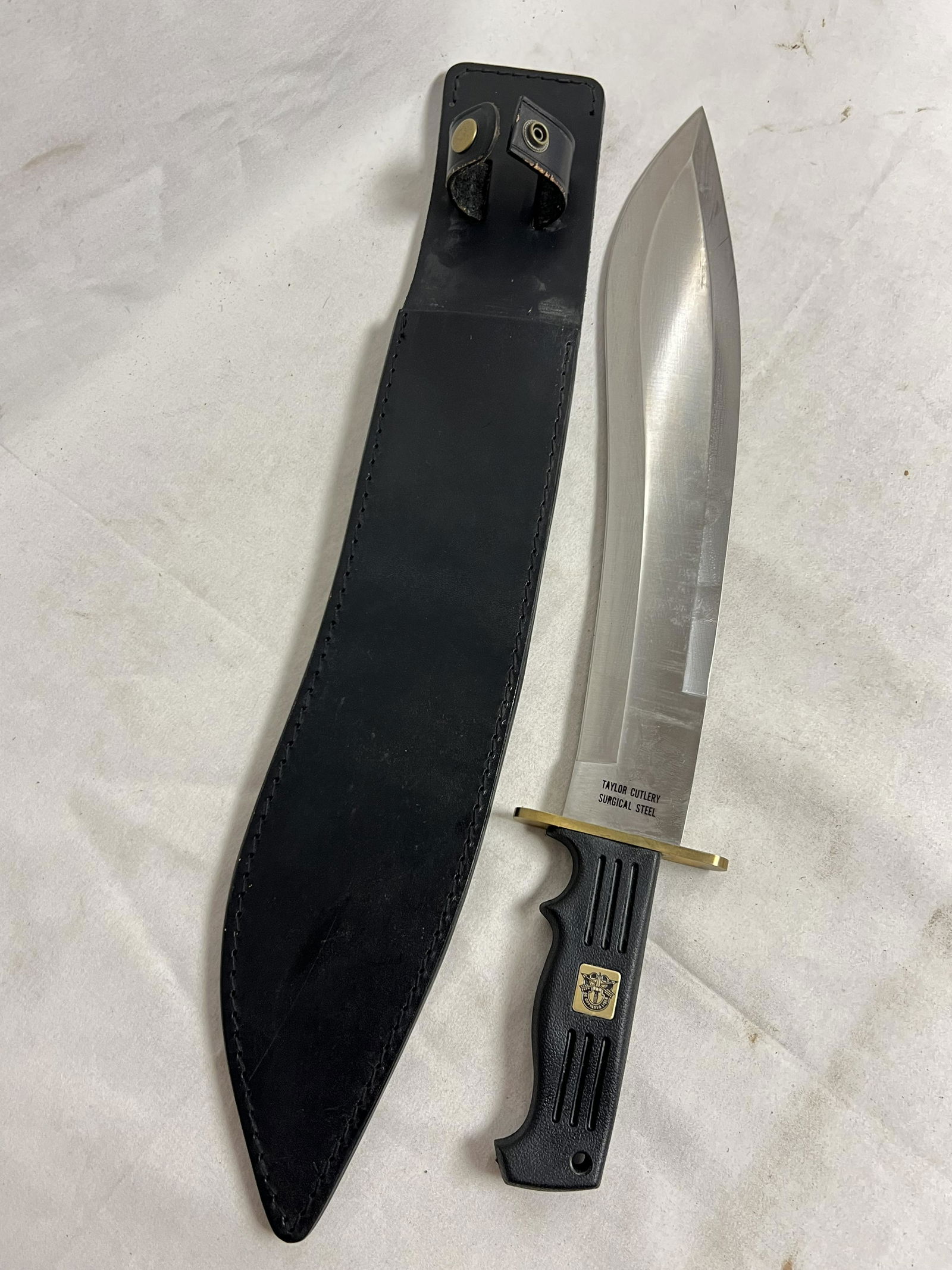 Taylor Cutlery Machete w/ Leather Sheath - Blade 14'' , Overall 19'' (1 of 2)