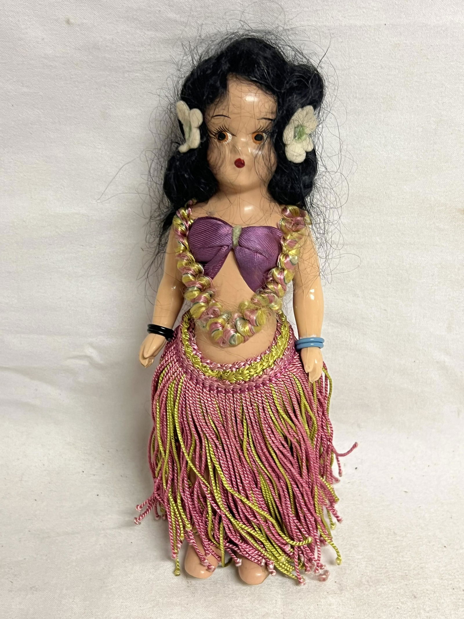 Vtg 7.5'' Composition Hula Dancer Doll (1 of 2)