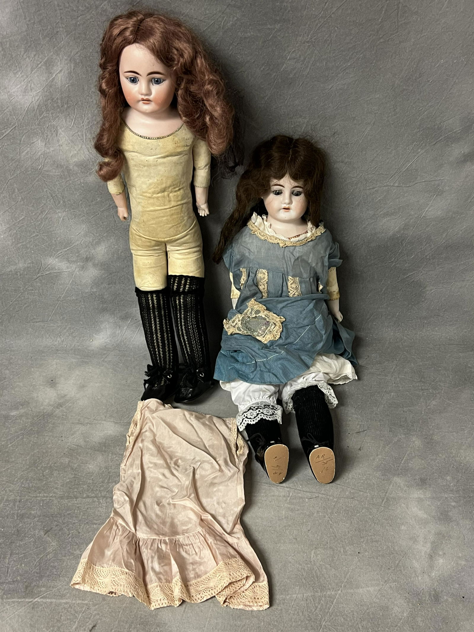 (2)Atq Ernst Heubach w/ Horseshoe Dolls - Bisque Heads w/ Leather Jointed Bodies (1 of 7)