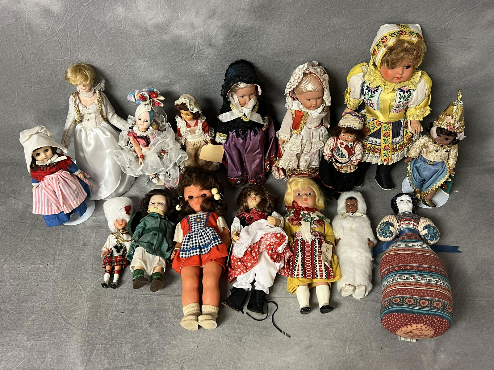 (15)Asst Vintage Dolls, Various Makers/Sizes - Plastic, Rubber & Porcelain , 6'' - 12'' Size (1 of 10)