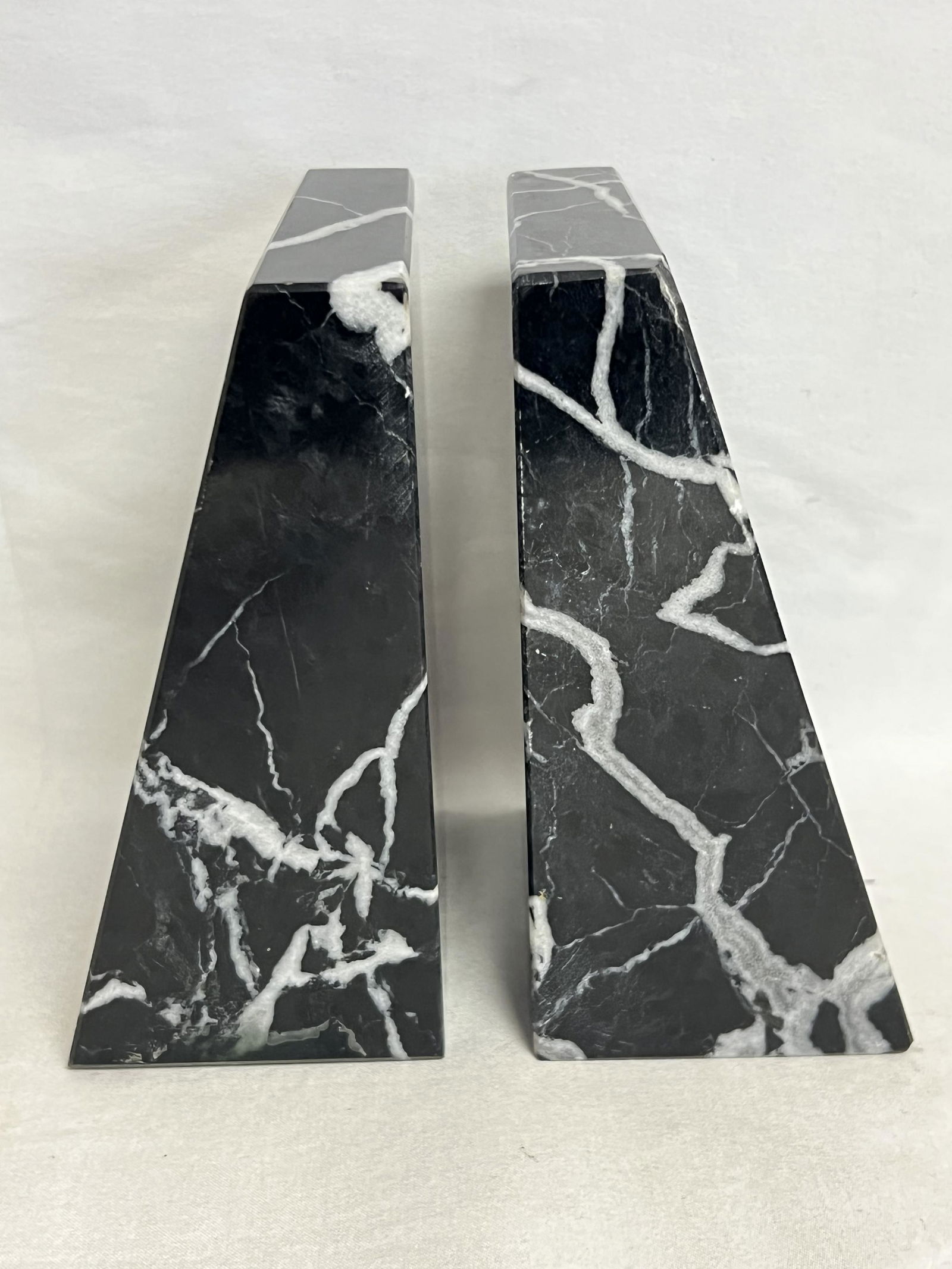 Pr Noymer Marble Bookends, 4'' x 2.75'' x 6'' - (Chip on One, See Photos) (1 of 4)