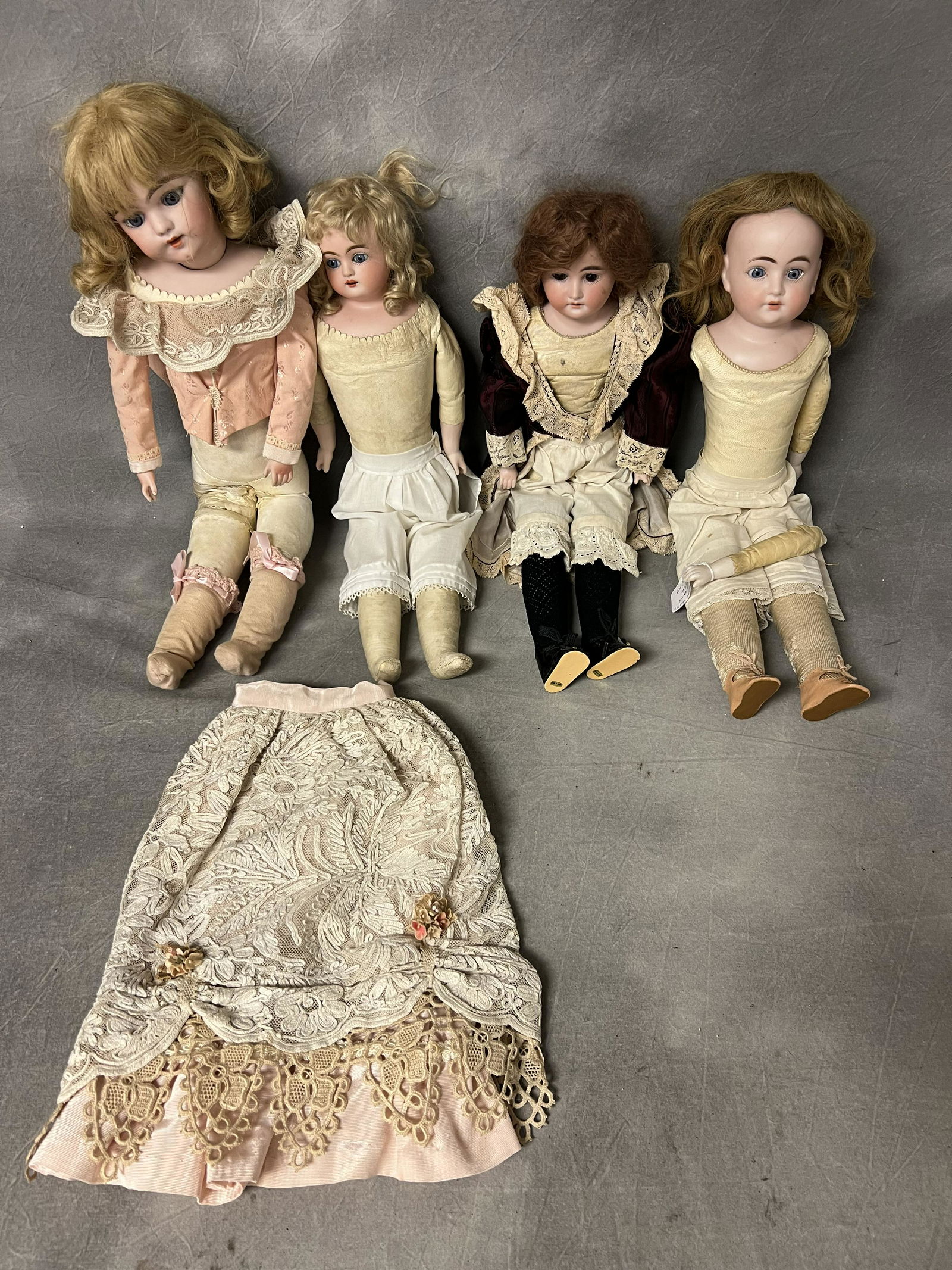 (4)Antique Bisque German Dolls - Dressel S 8 1/2 H 1009 w/ Sleeping Eyes 21'' Tall - All w/ Leather (1 of 16)