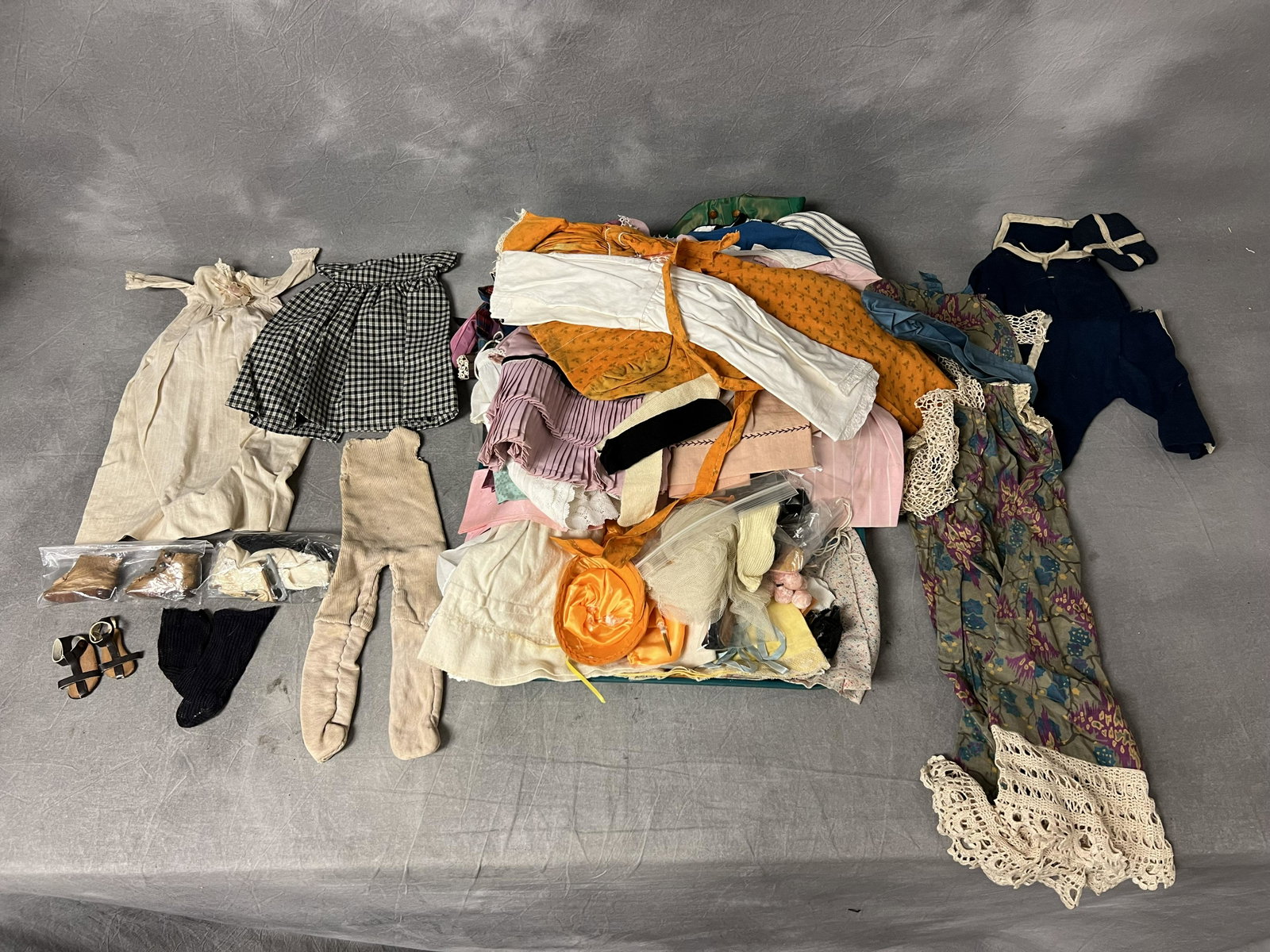 Antique / Vintage Doll Clothes, Shoes,Socks - Various Sizes: Antique / Vintage Doll Clothes, Shoes,Socks - Various Sizes